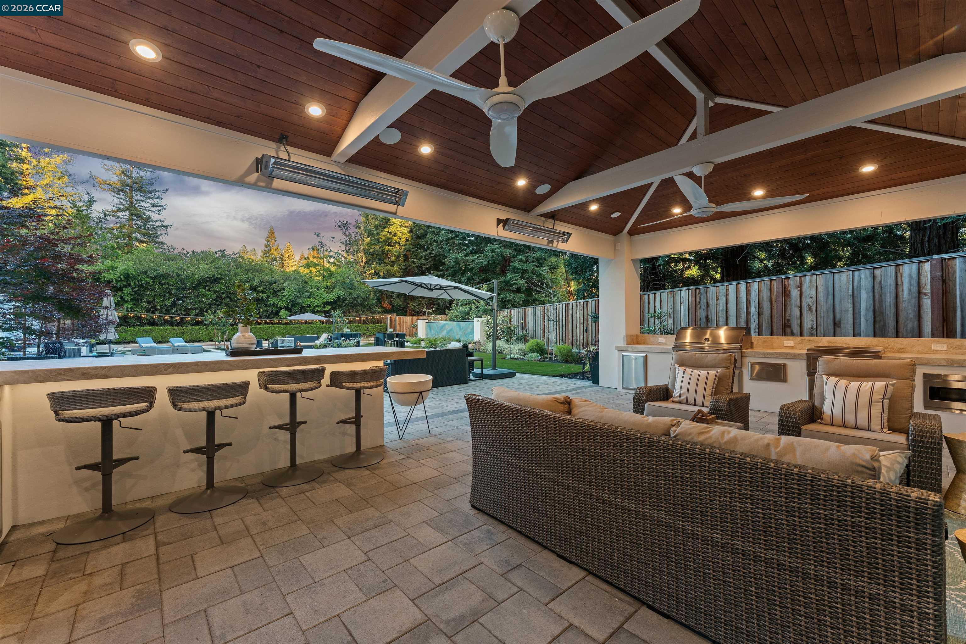 2348 Holly Oak Dr