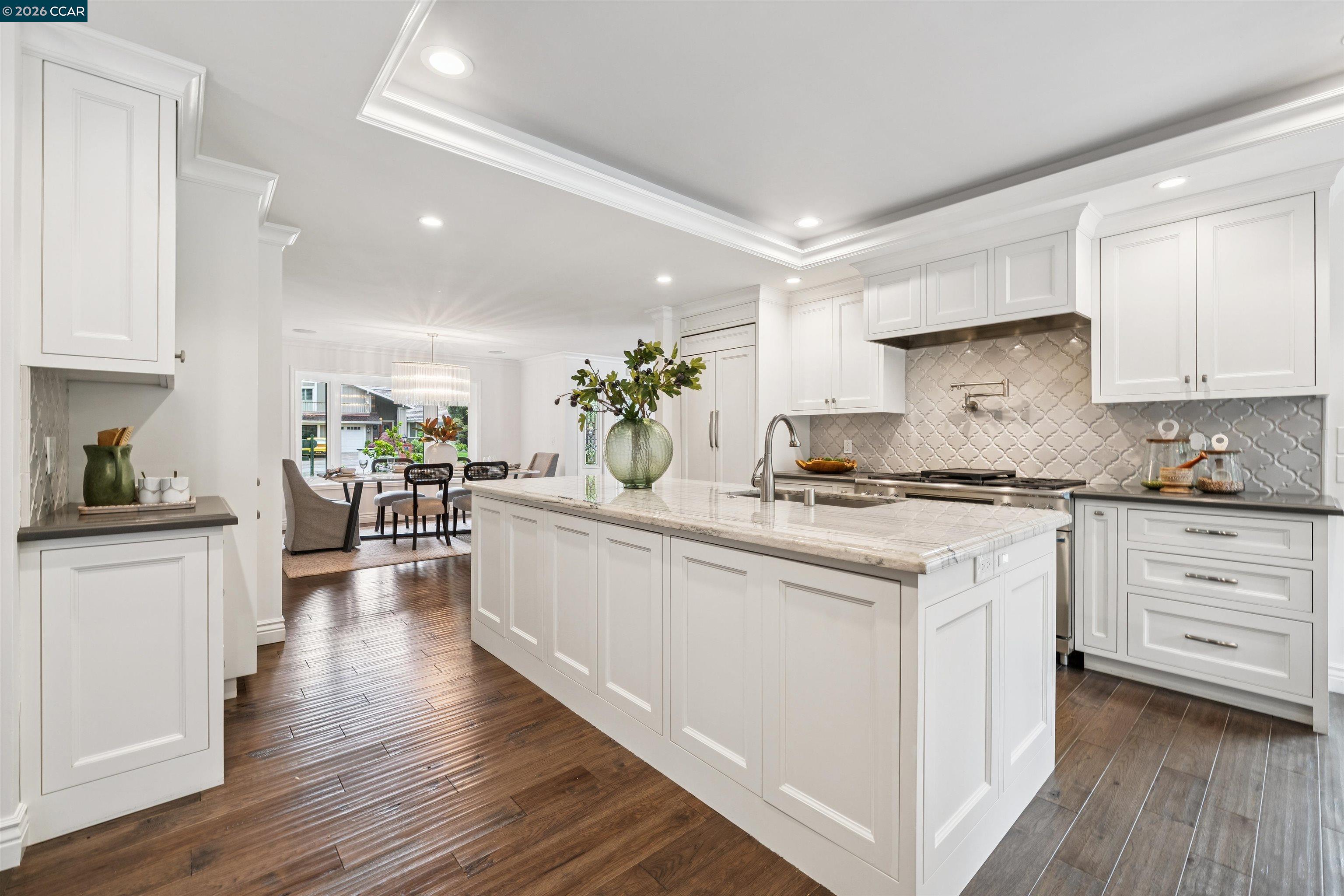 2348 Holly Oak Dr
