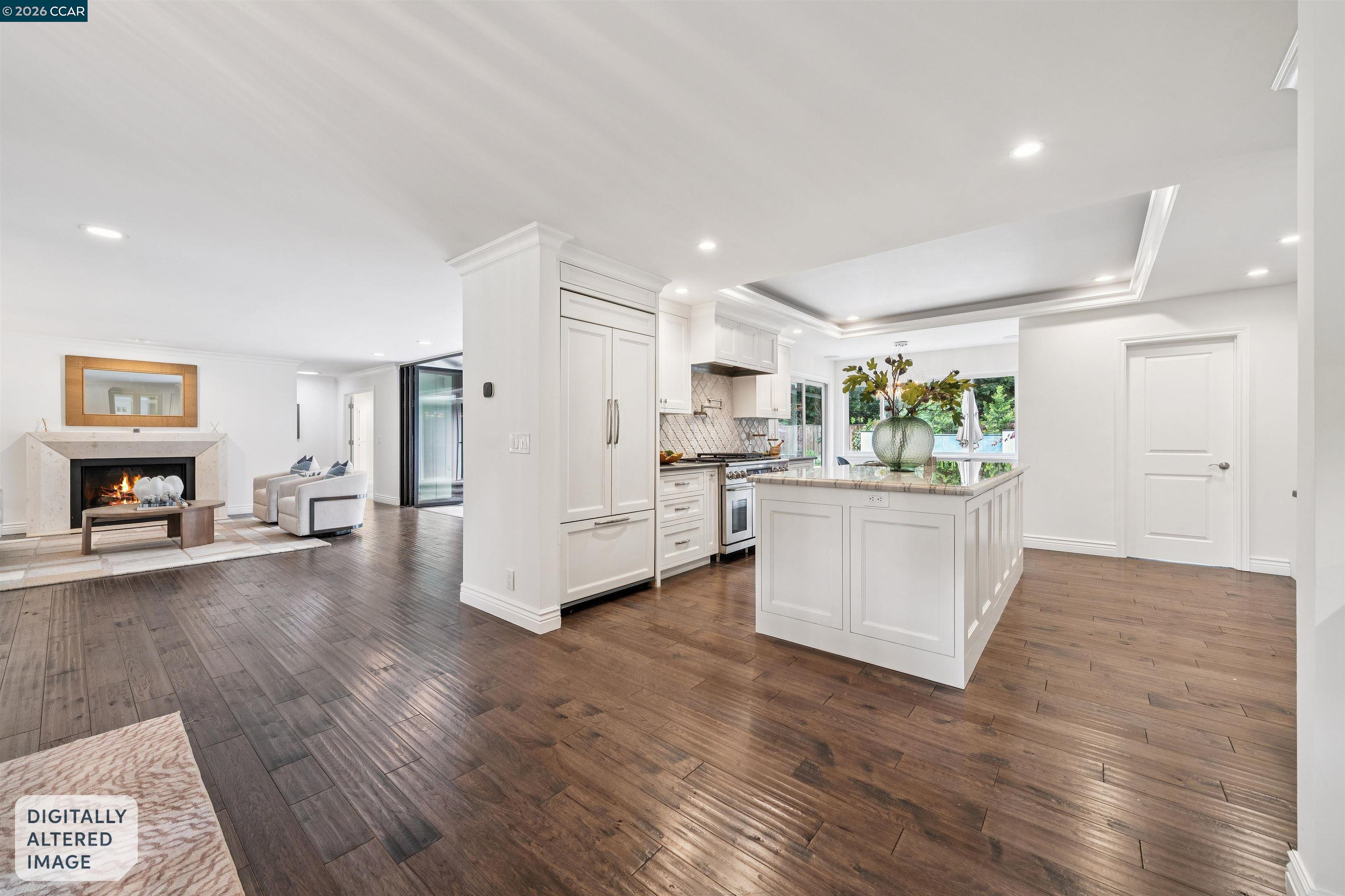 2348 Holly Oak Dr