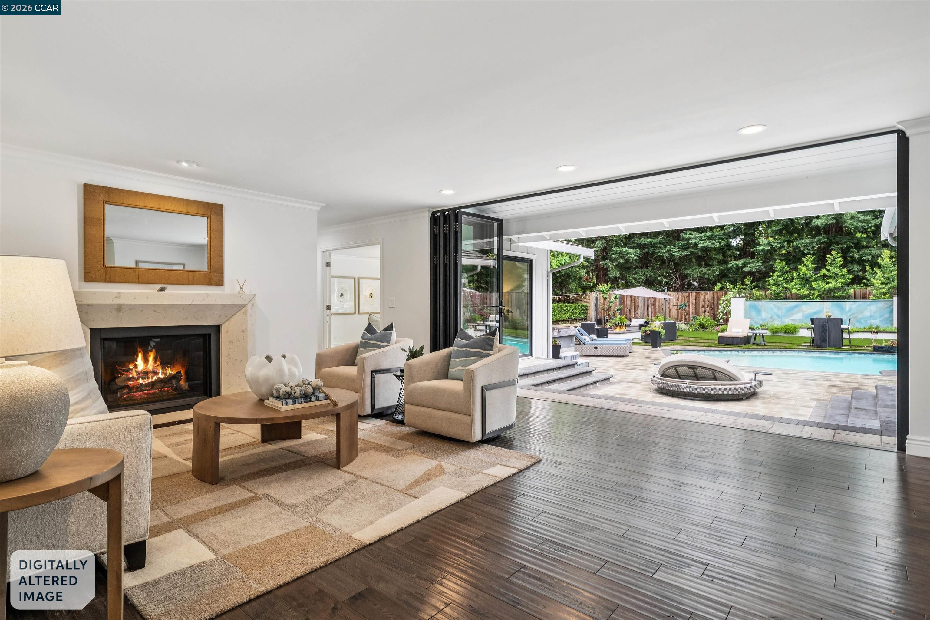 2348 Holly Oak Dr