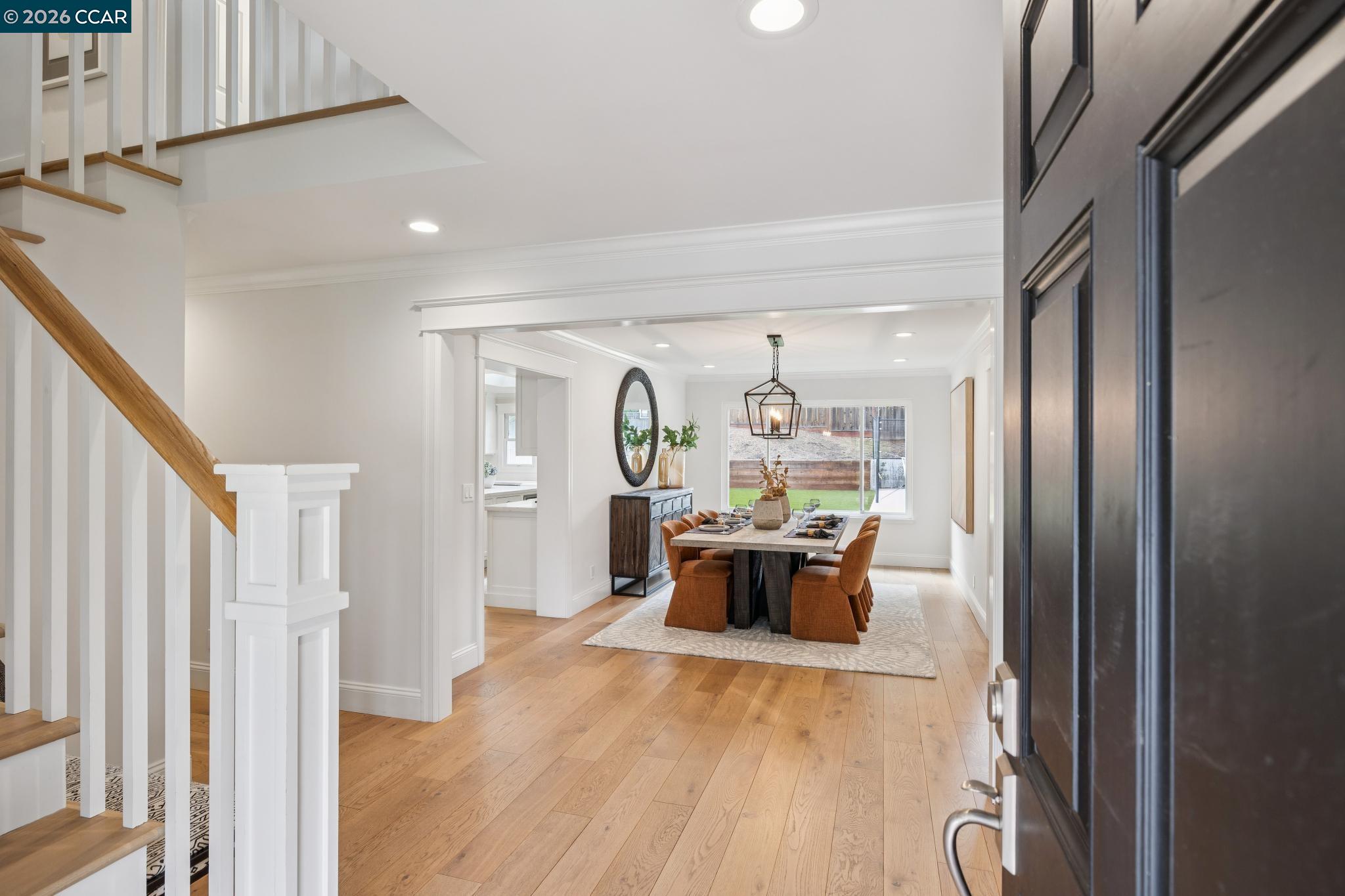 121 Castleford Cir