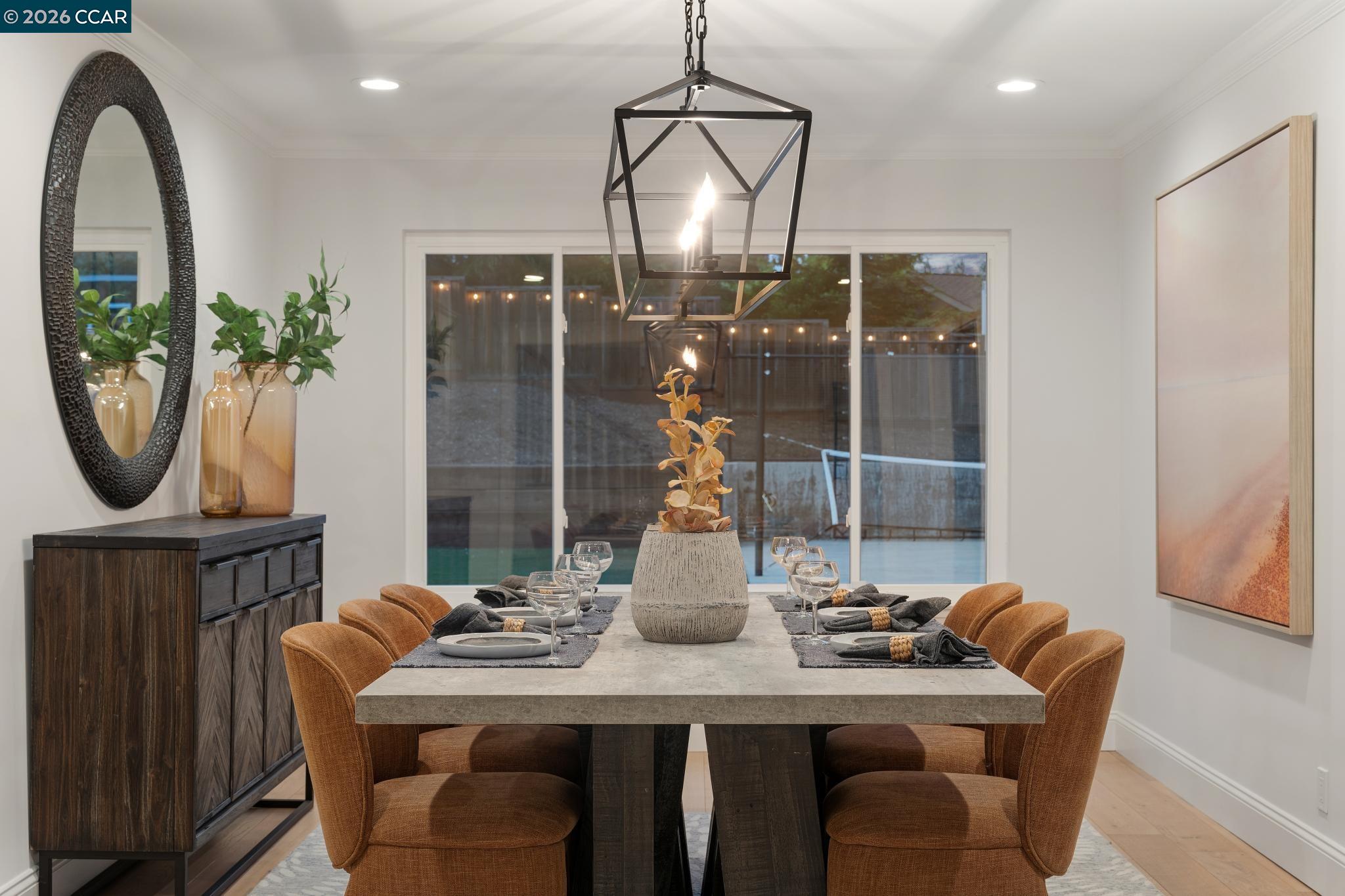 121 Castleford Cir