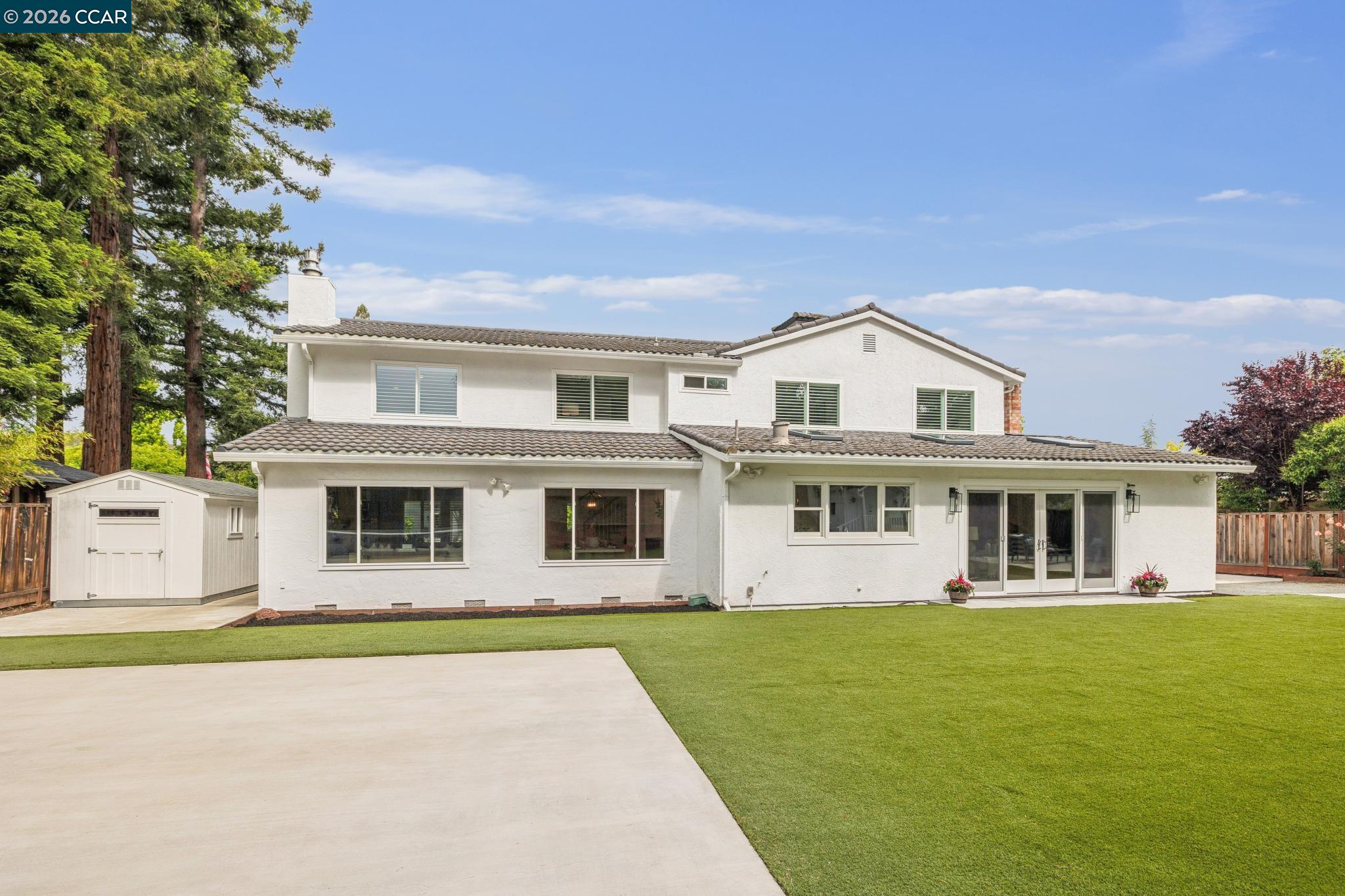 121 Castleford Cir