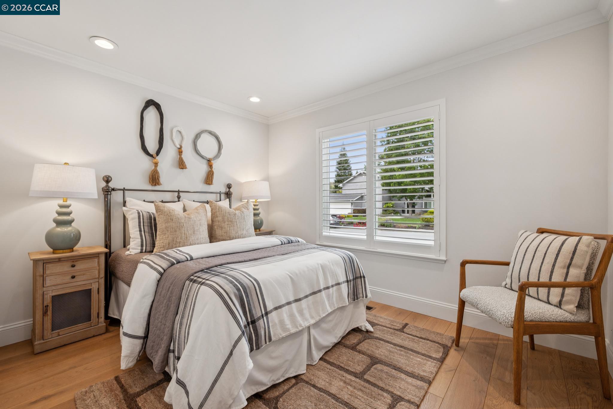 121 Castleford Cir