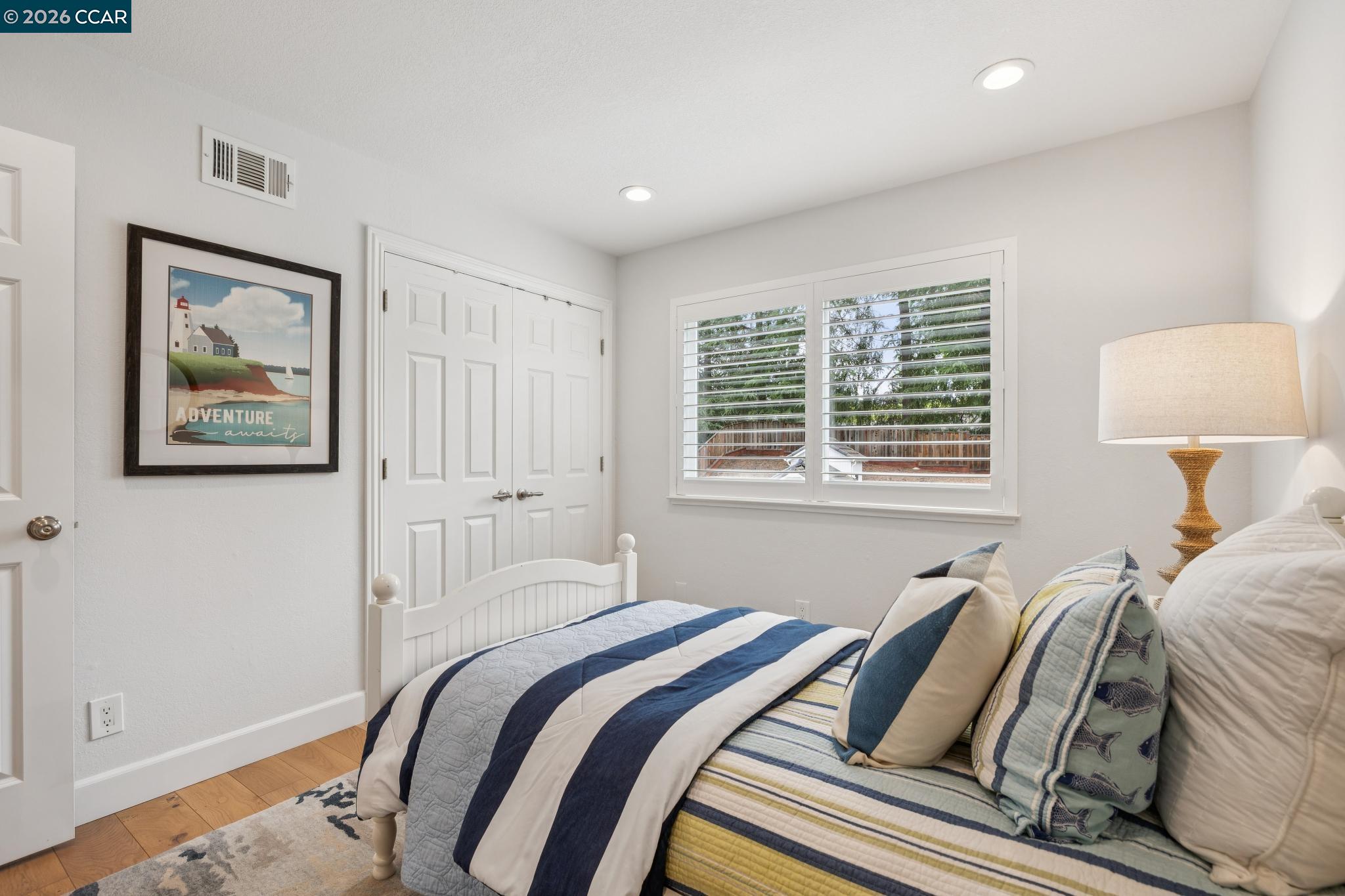 121 Castleford Cir