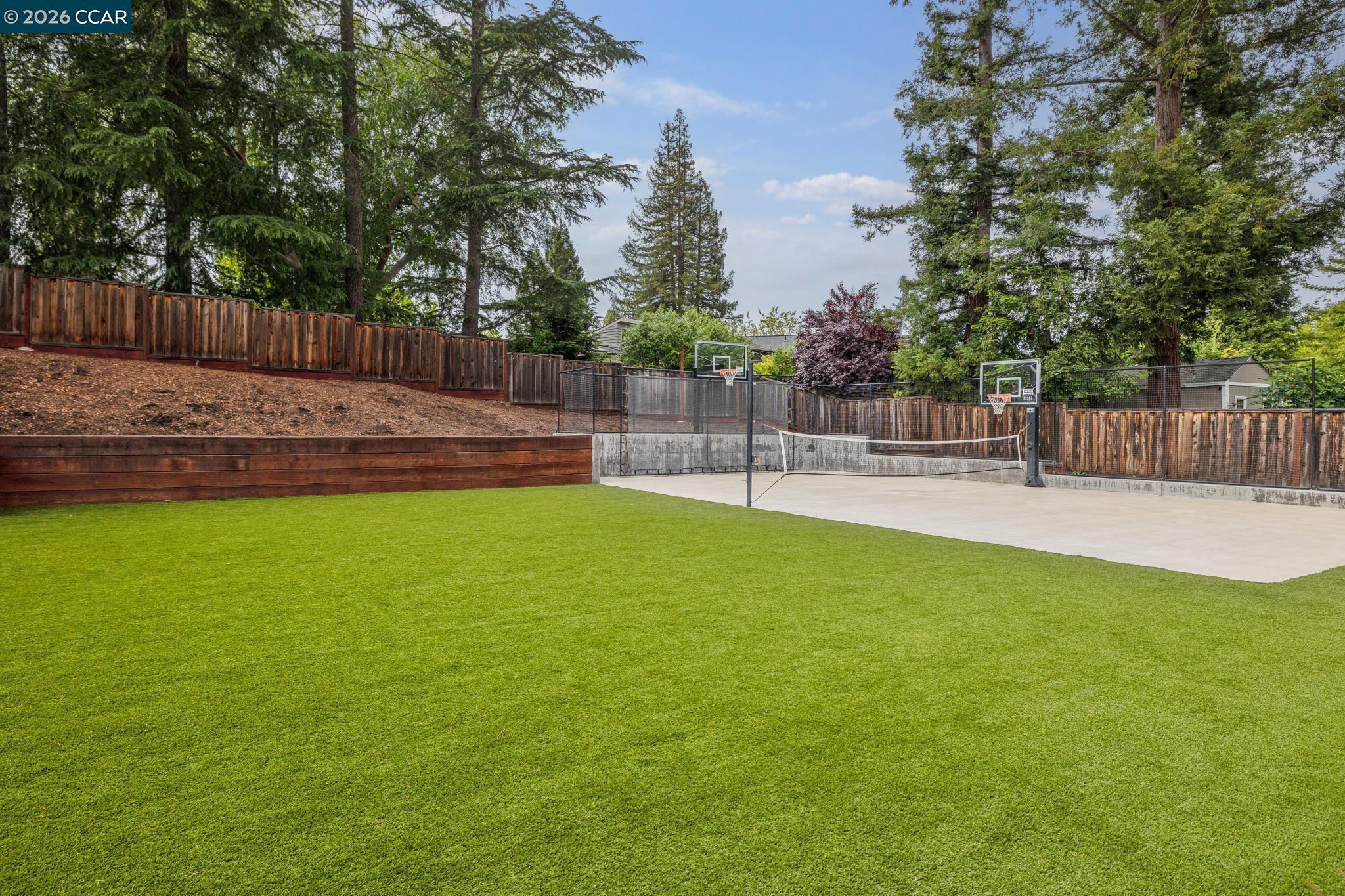 121 Castleford Cir