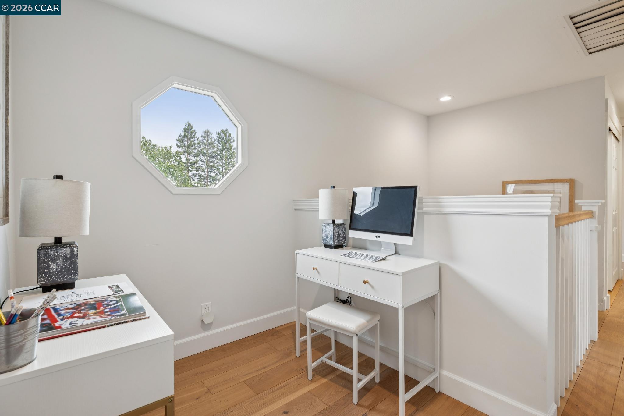 121 Castleford Cir