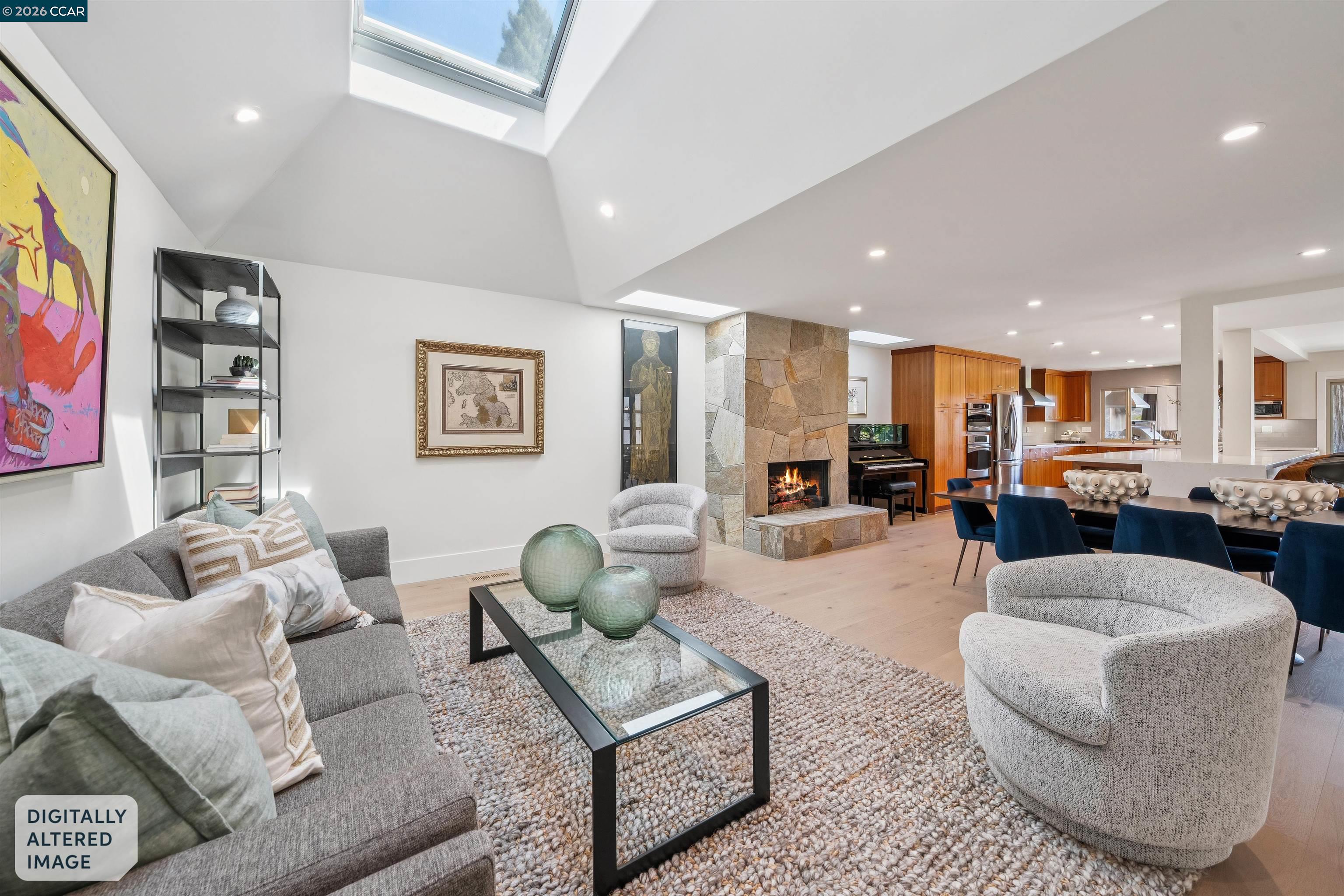 207 Live Oak Dr