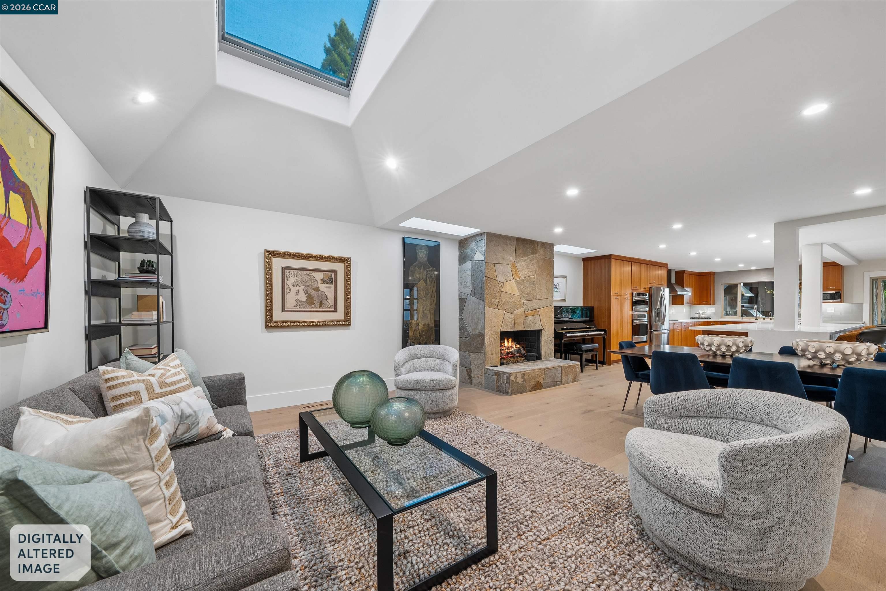 207 Live Oak Dr