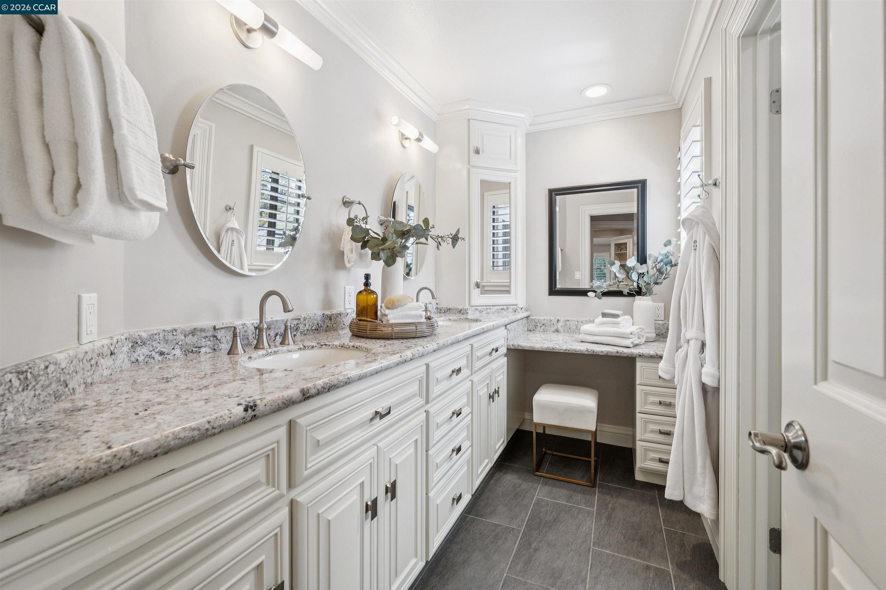 3357 Deer Hollow Dr