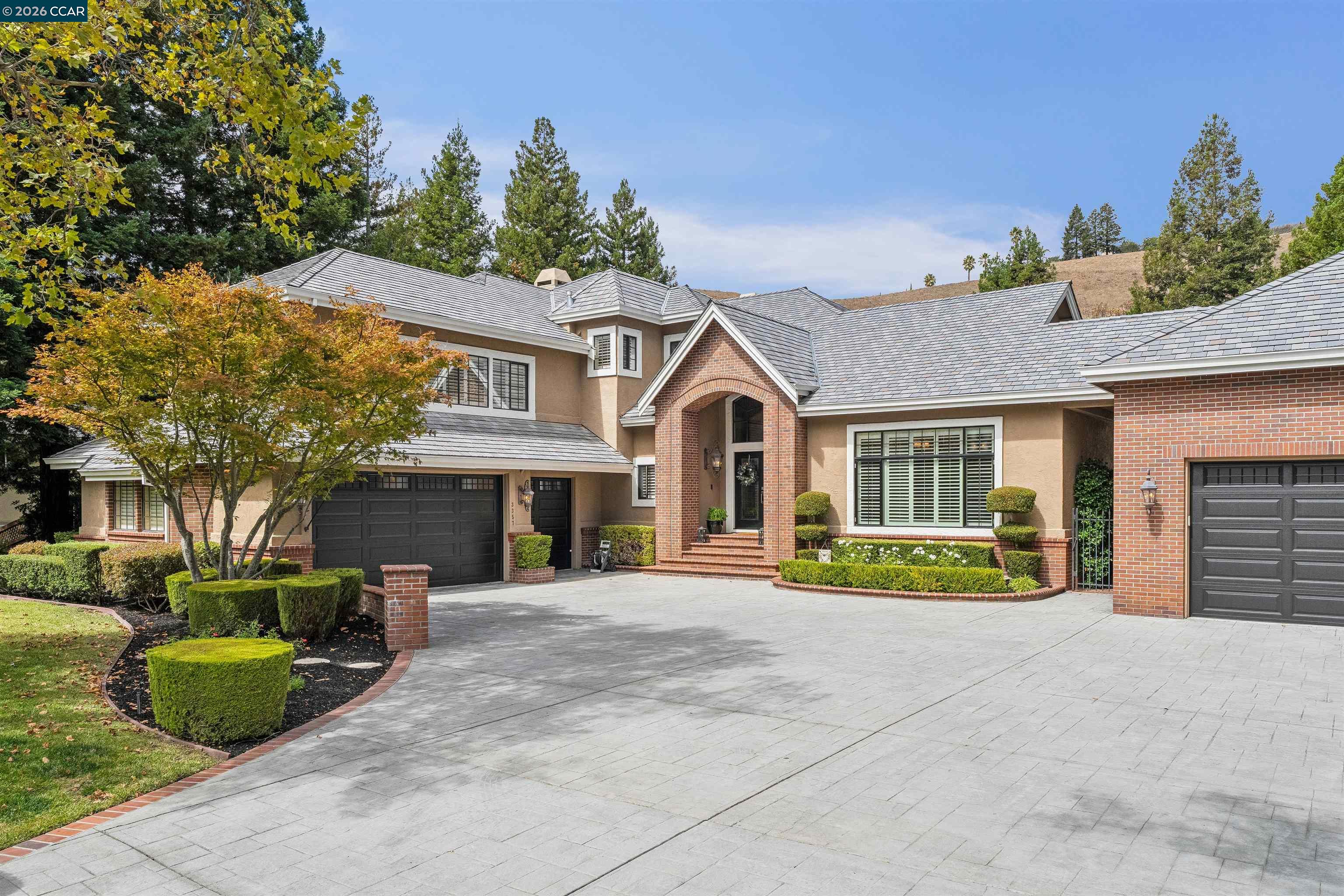 3357 Deer Hollow Dr
