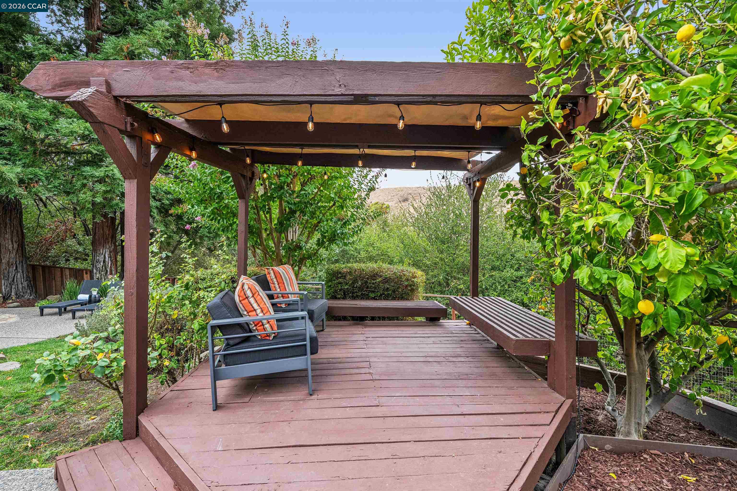 2175 Canyon Oak Ln