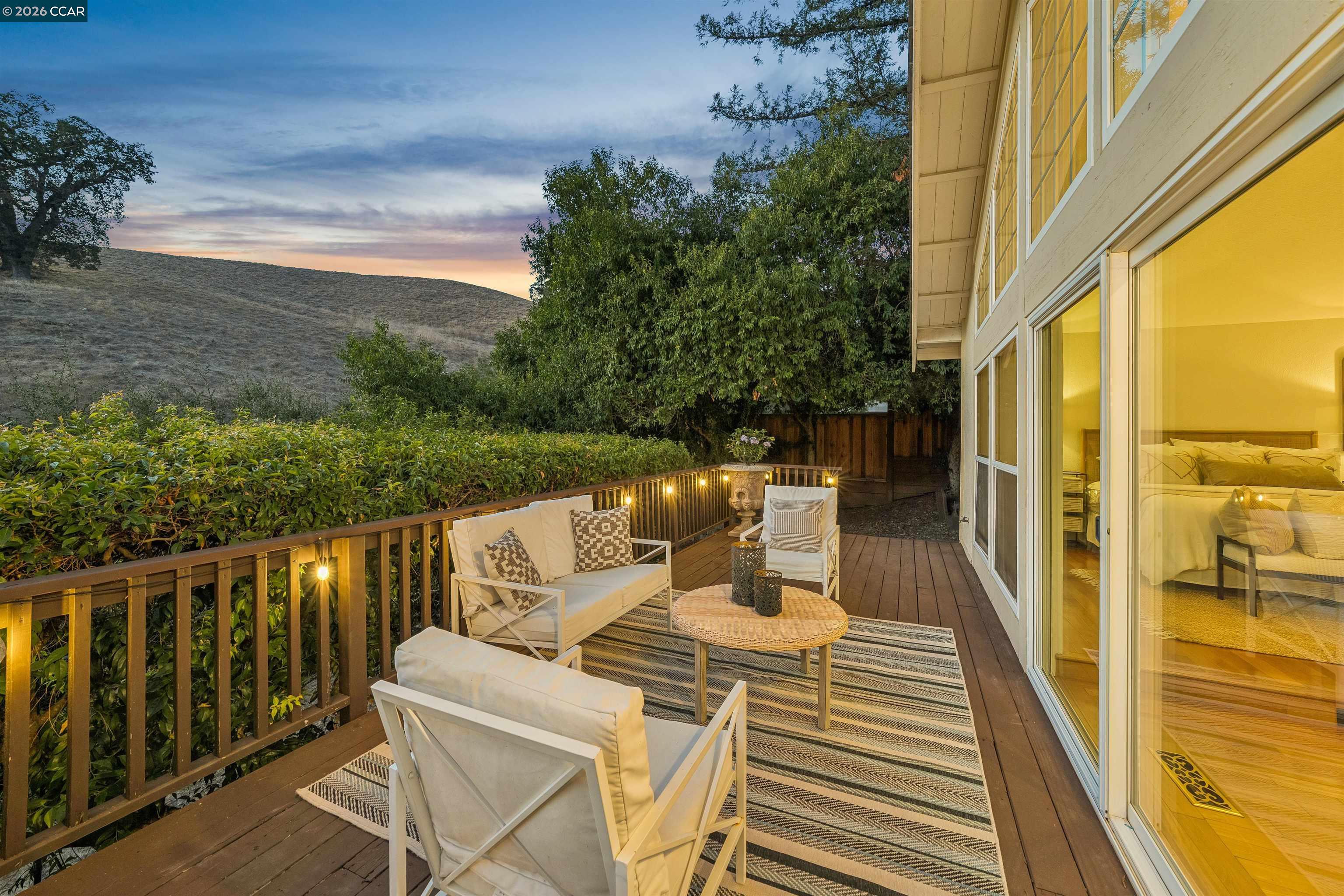 2175 Canyon Oak Ln