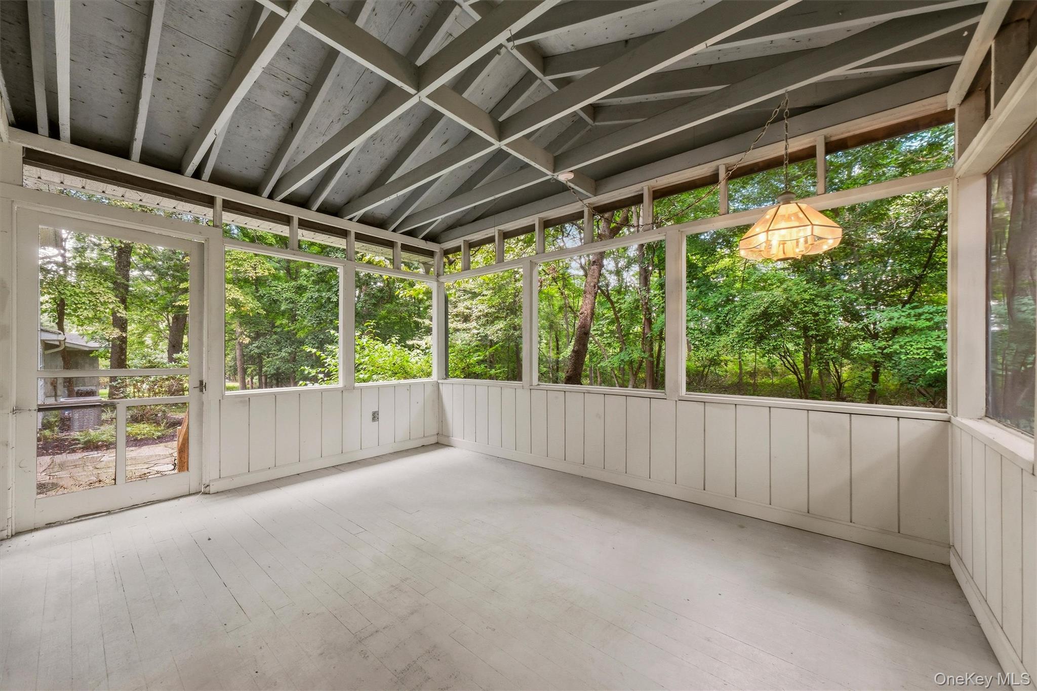 75 Pleasant Ridge Drive