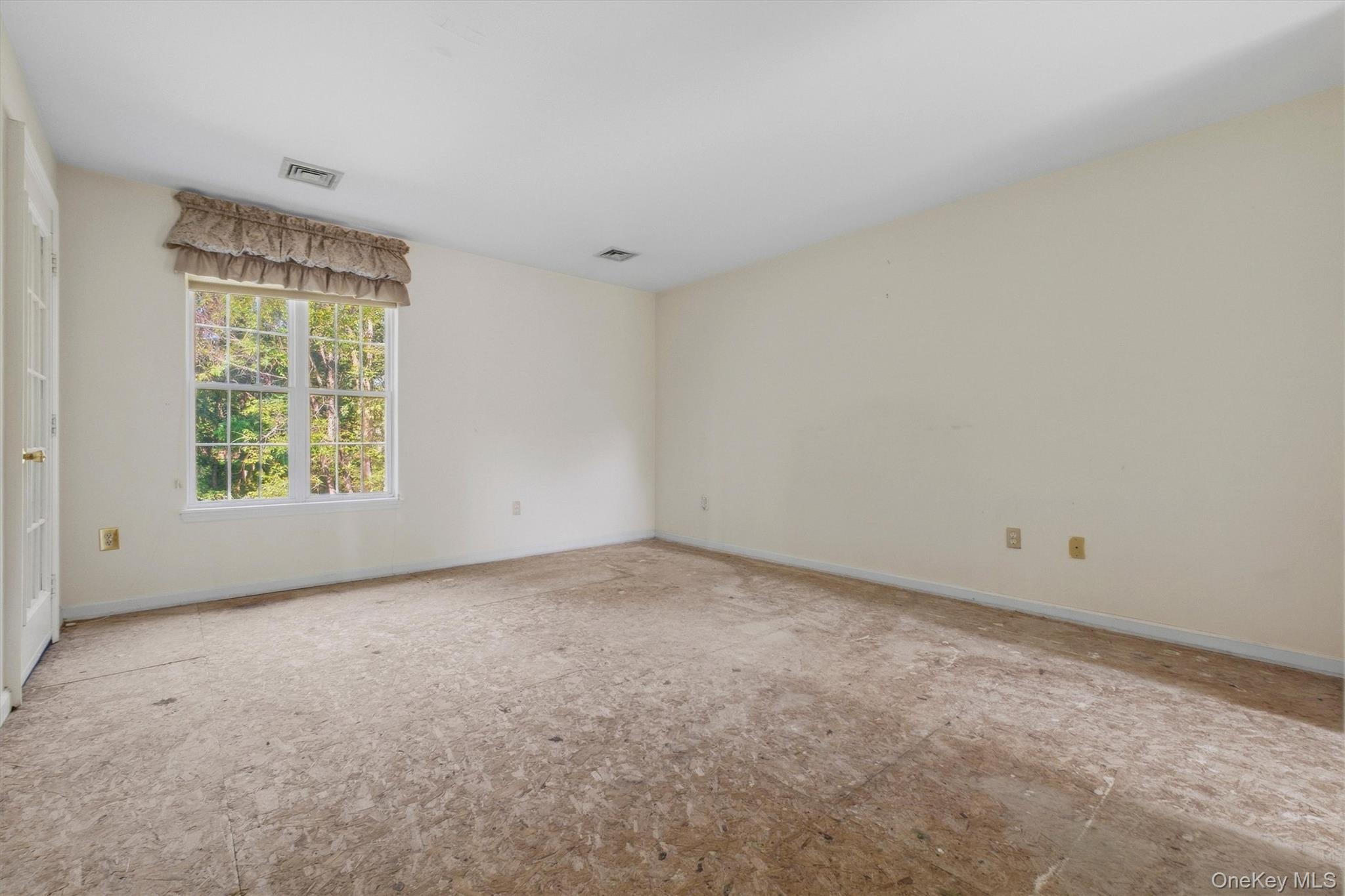 14 Glen Eagles Drive