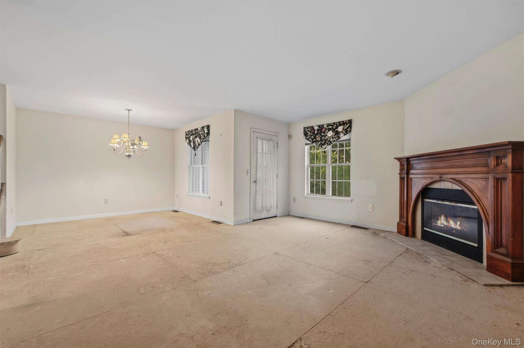 14 Glen Eagles Drive