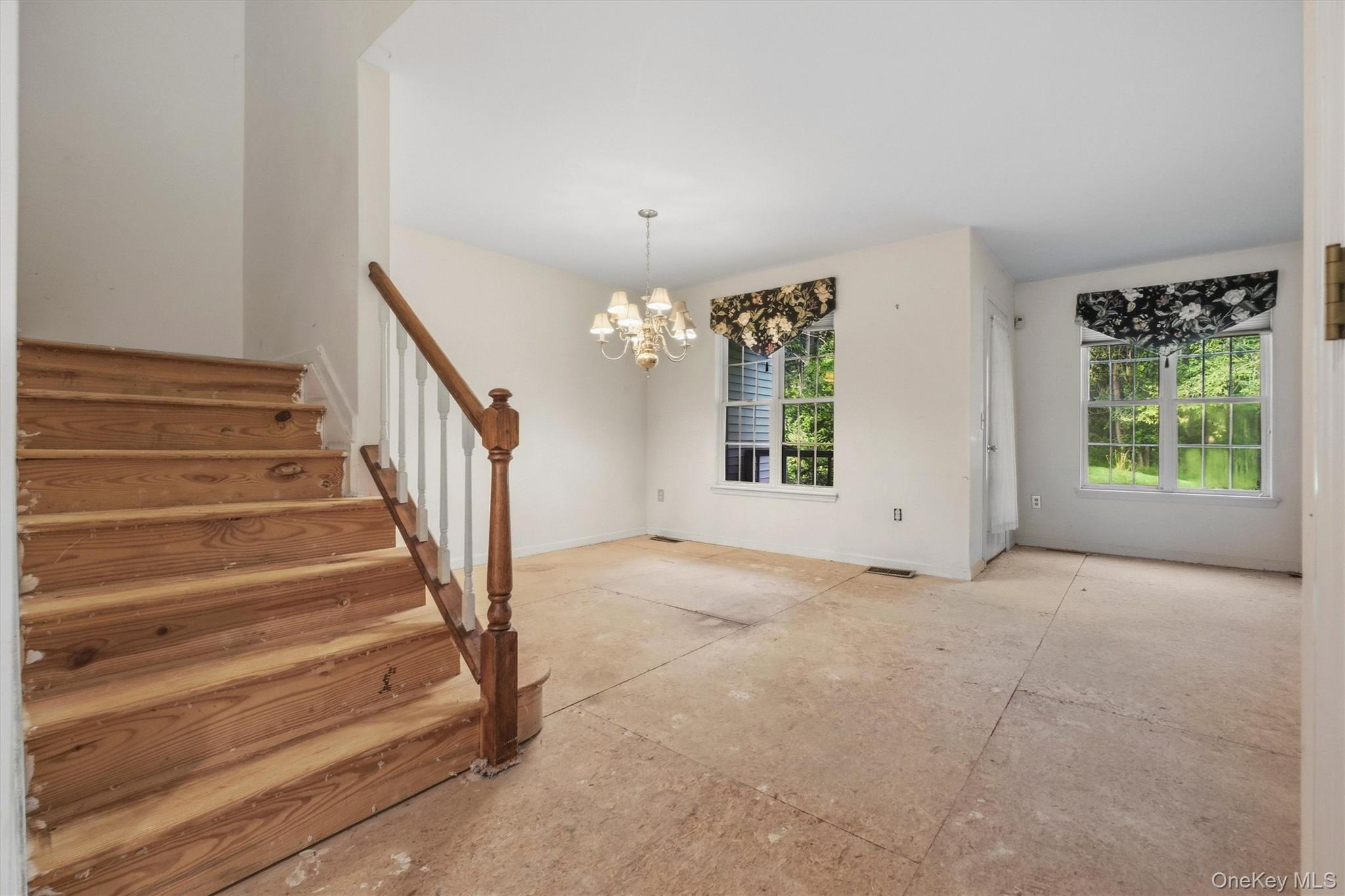 14 Glen Eagles Drive
