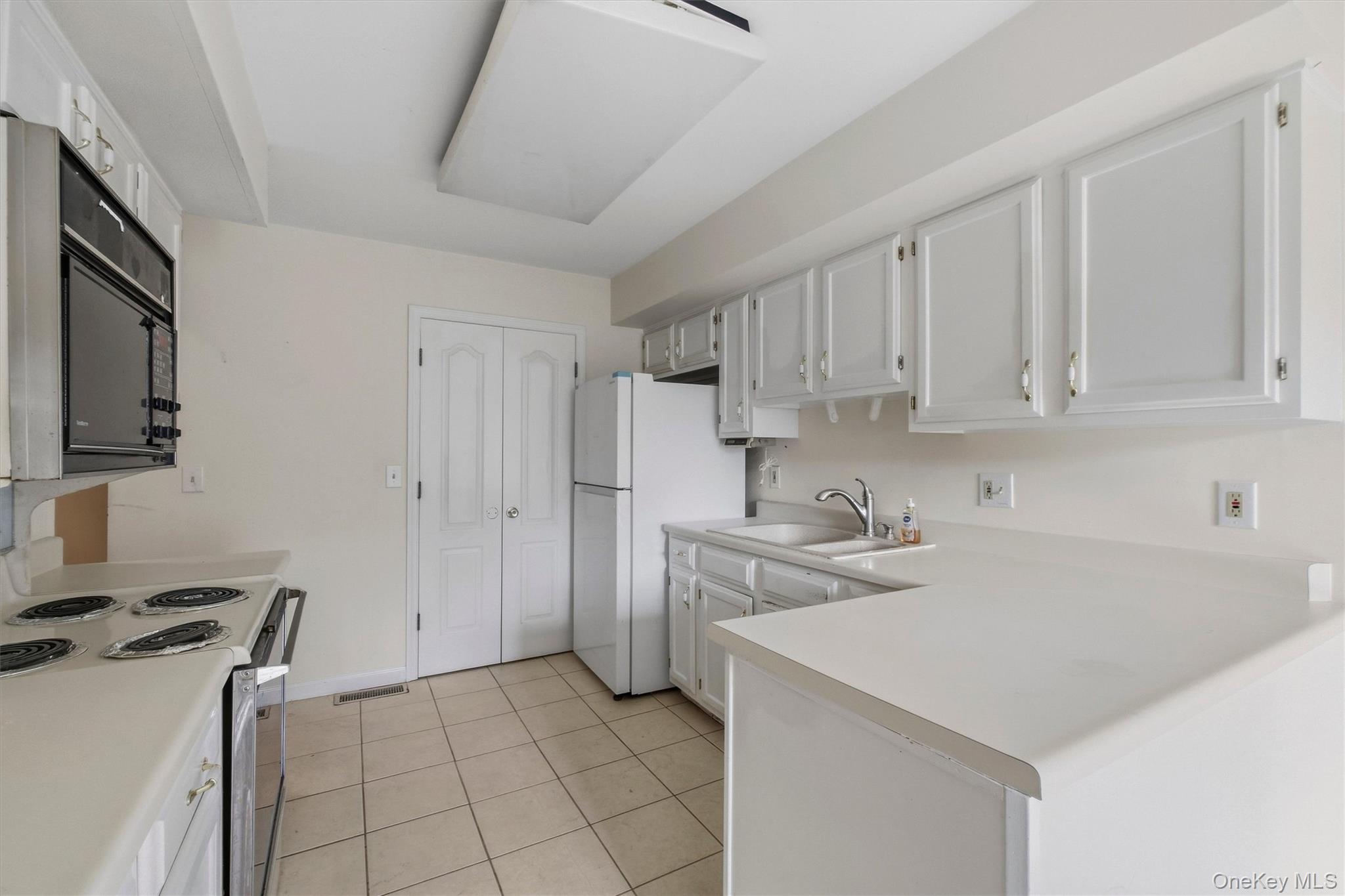 14 Glen Eagles Drive