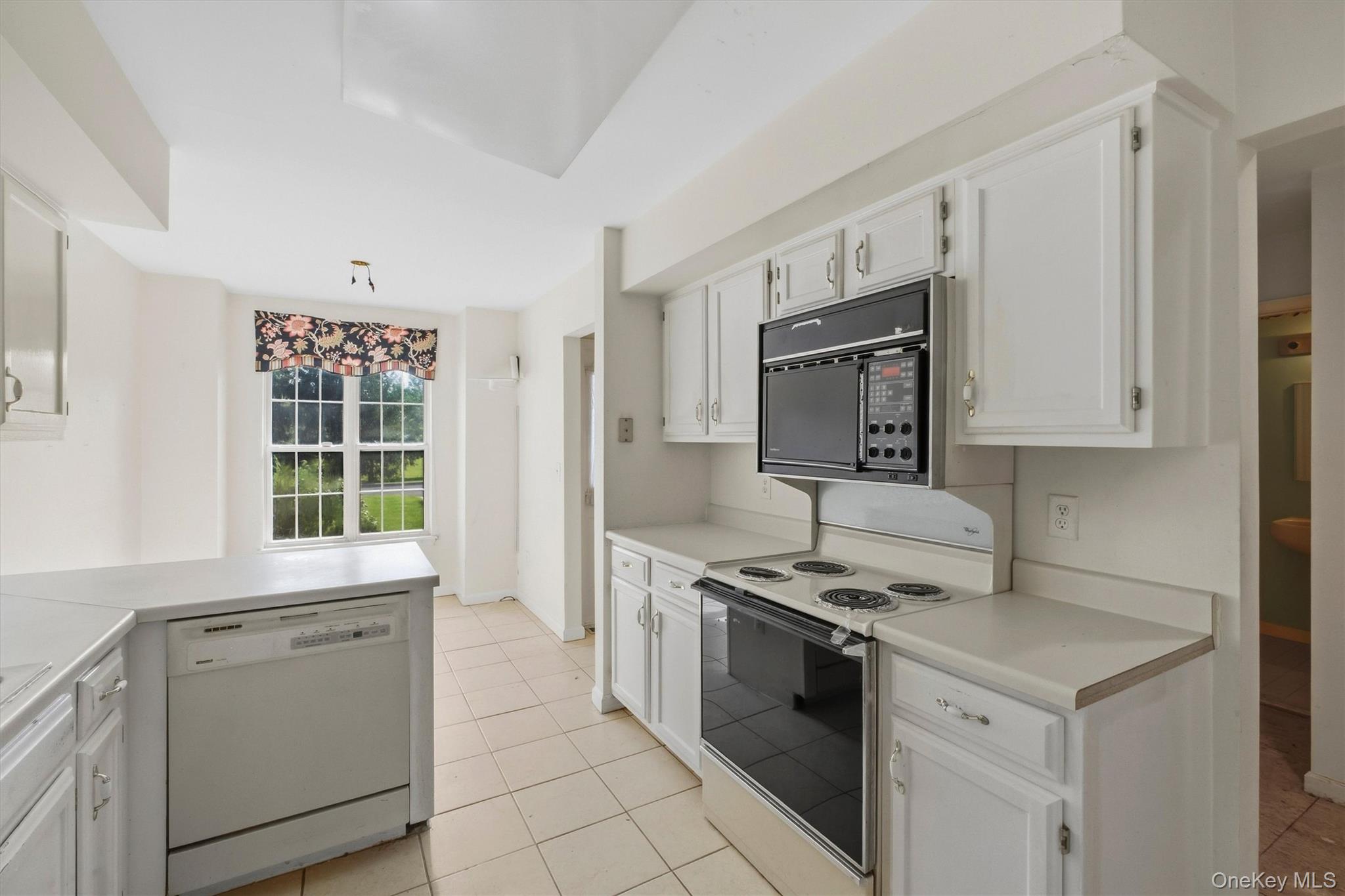 14 Glen Eagles Drive