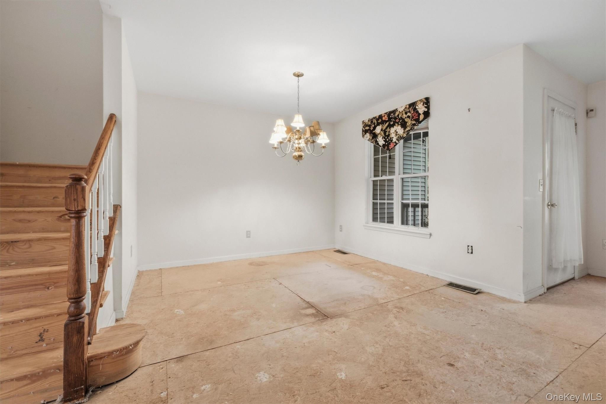 14 Glen Eagles Drive