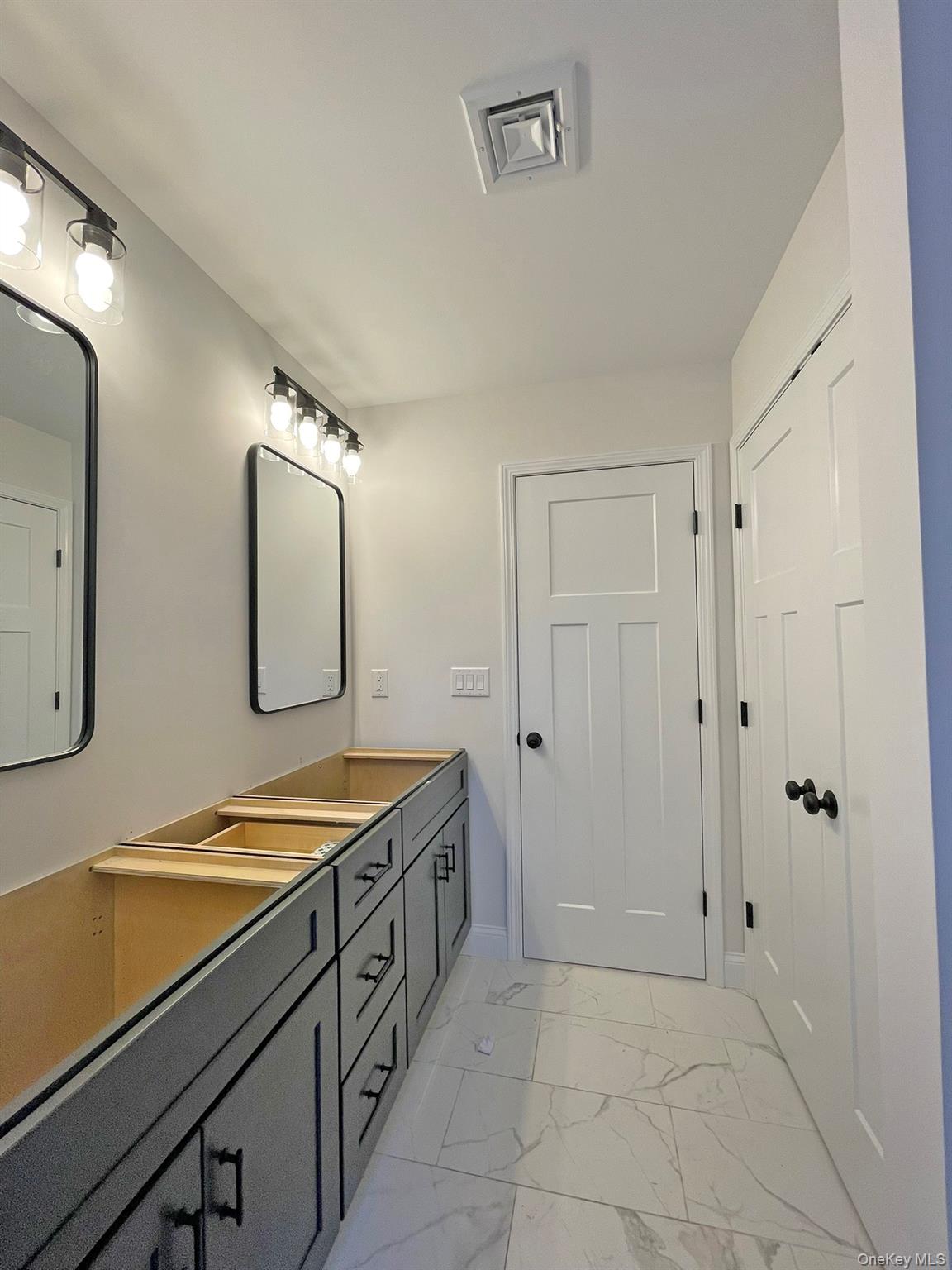 32 Meadow View Court