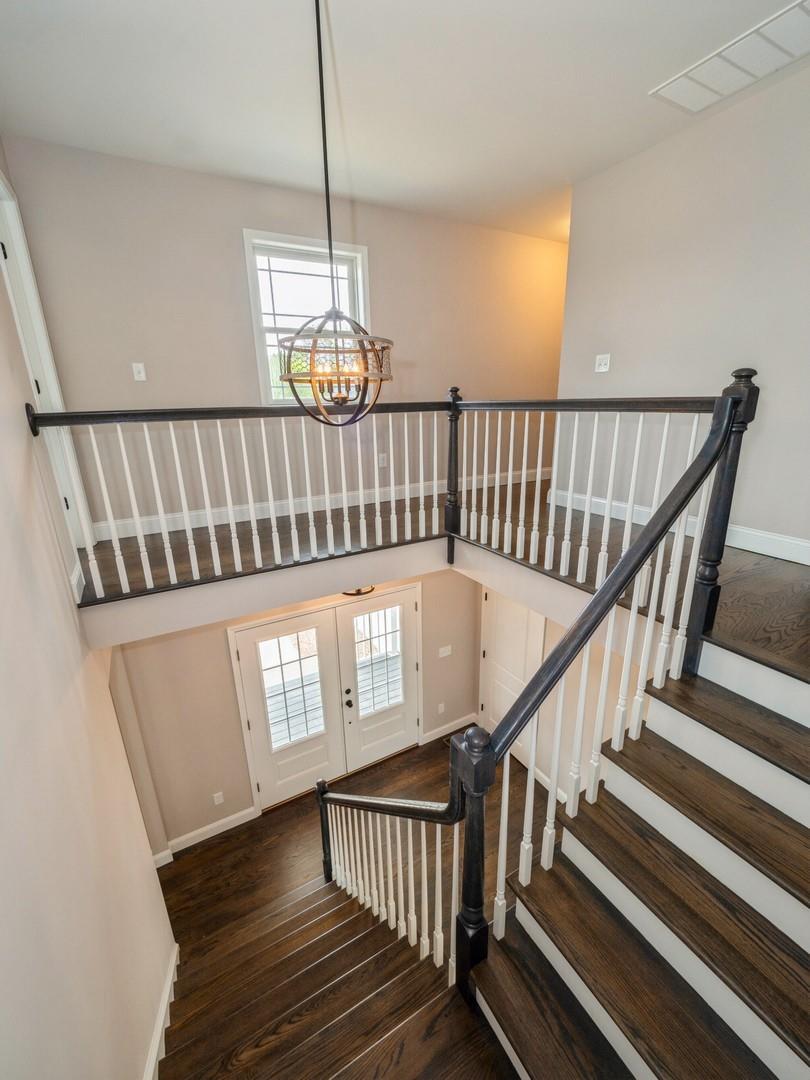 32 Meadow View Court