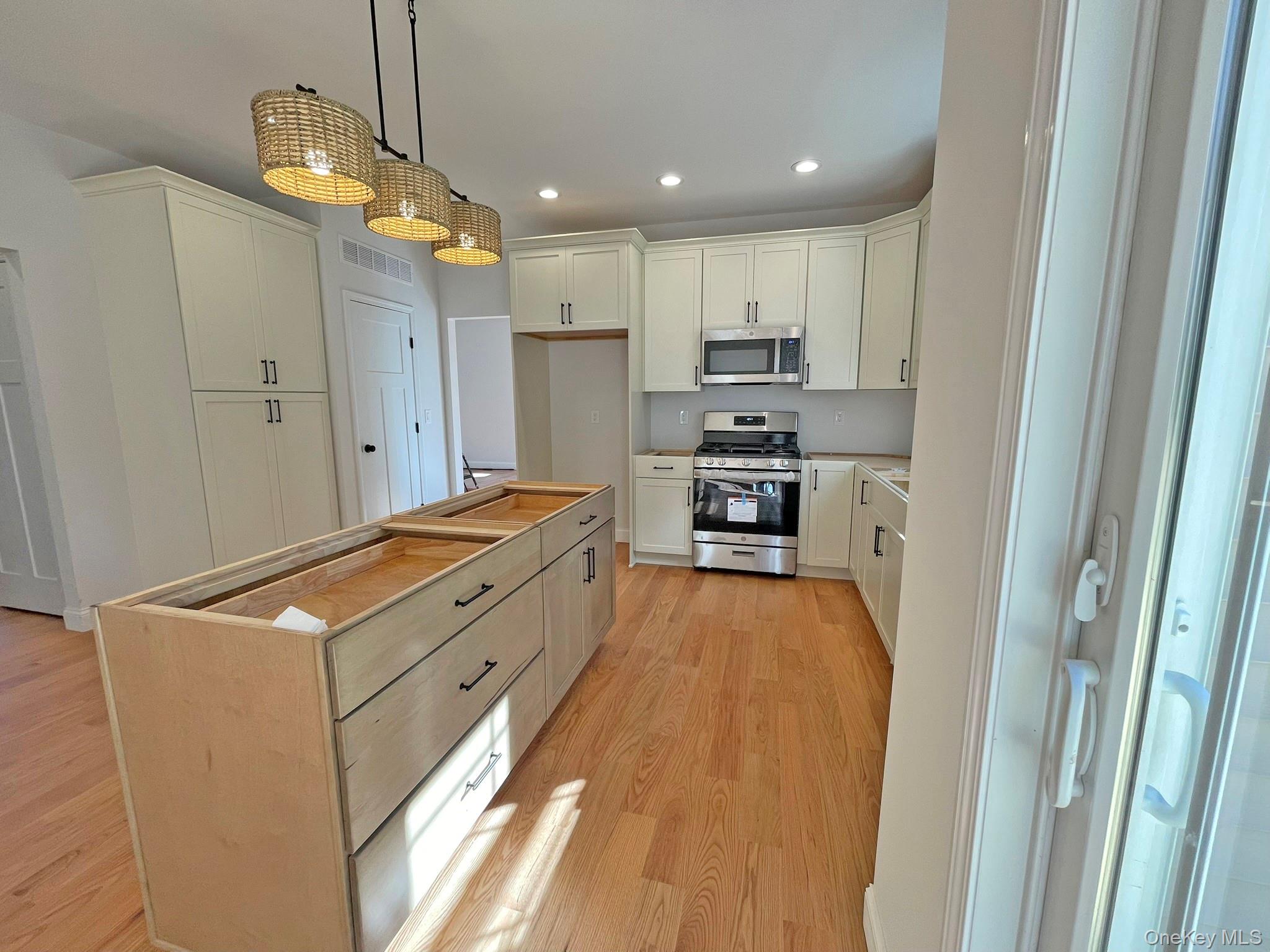 32 Meadow View Court