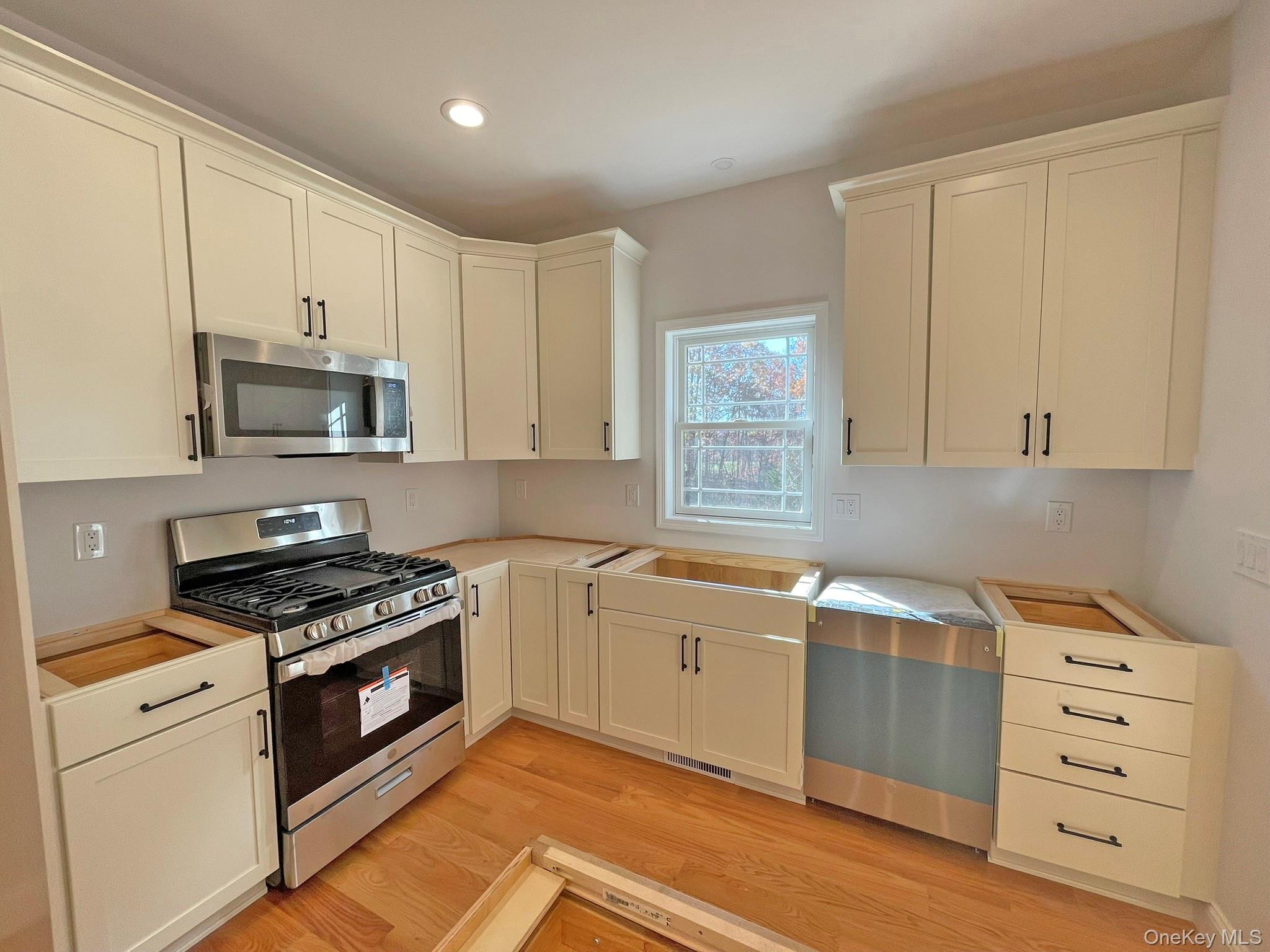 32 Meadow View Court