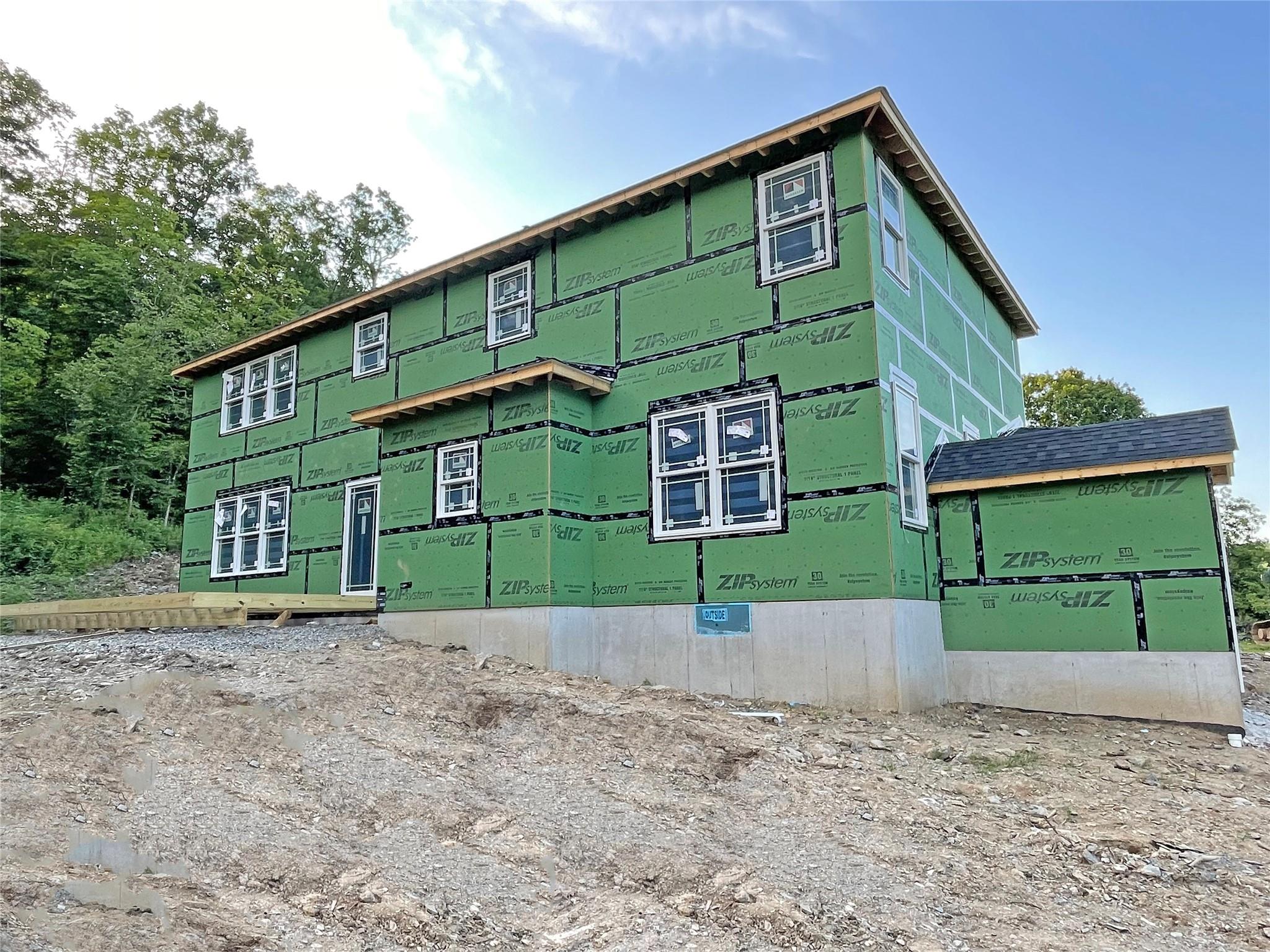 32 Meadow View Court