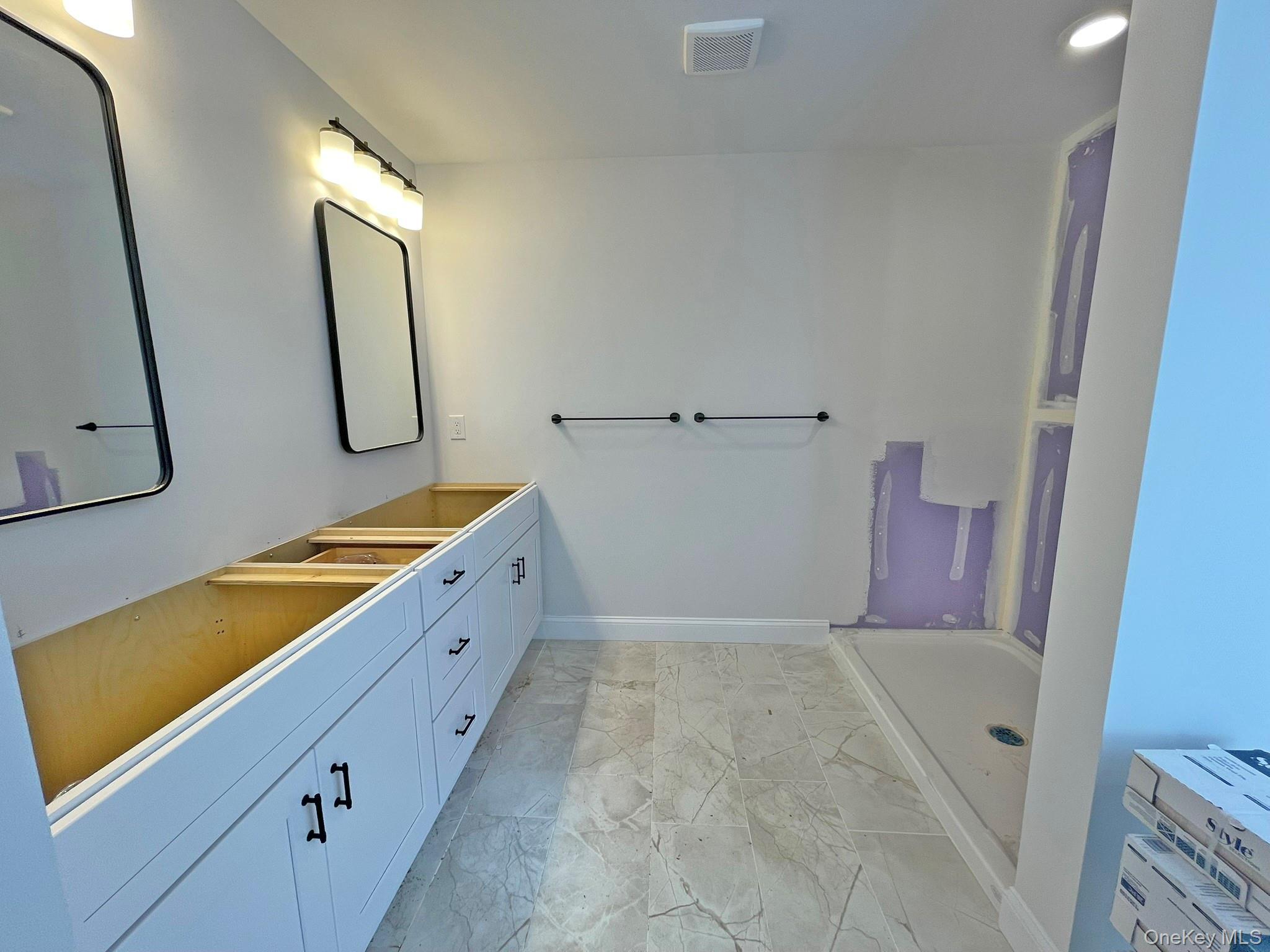 32 Meadow View Court