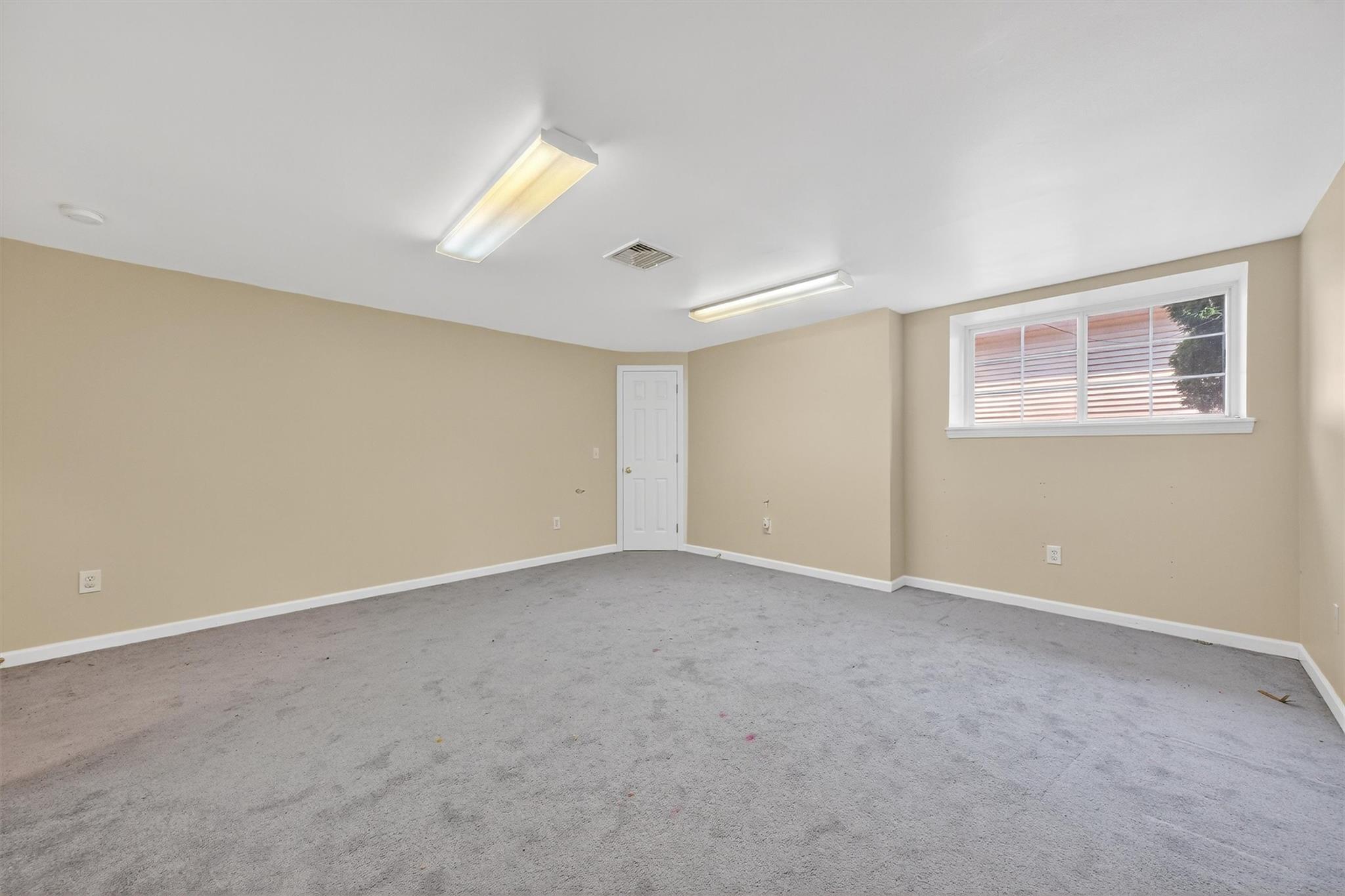 129 Stringham Road Unit: 32