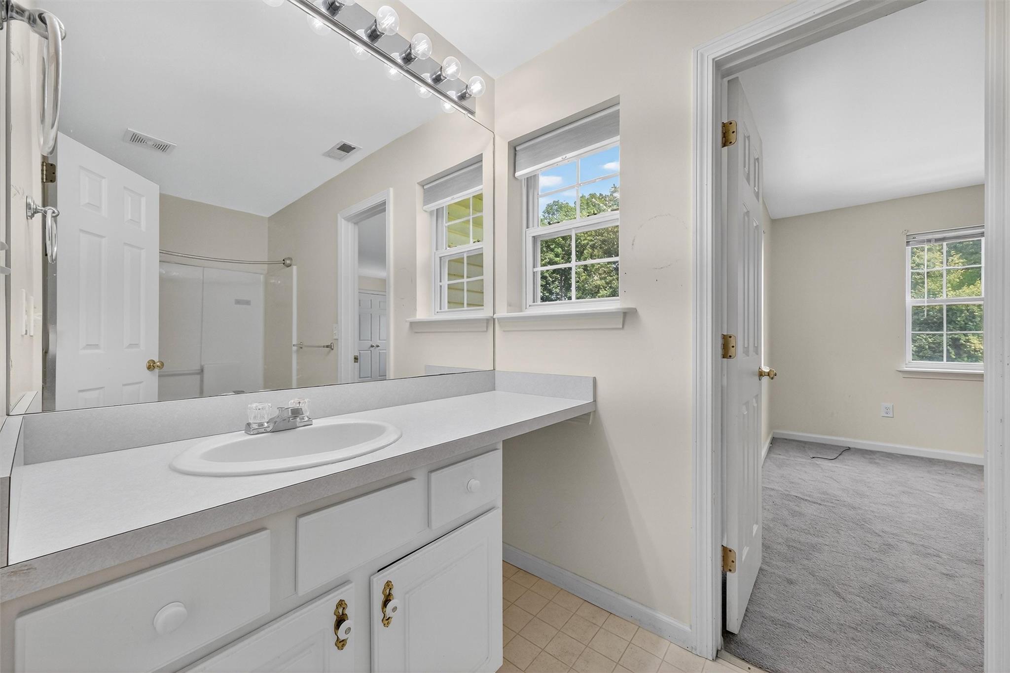 129 Stringham Road Unit: 32