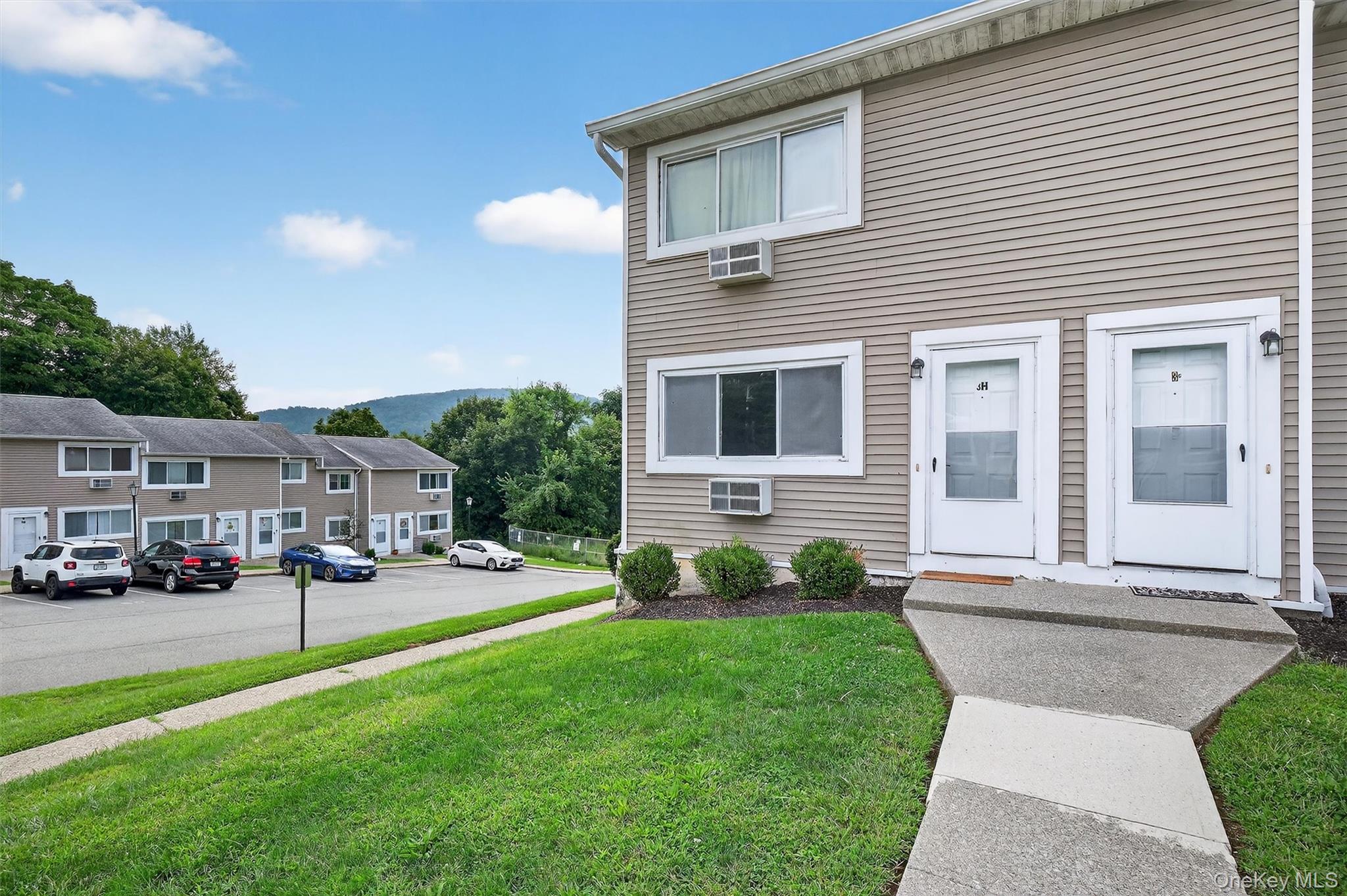 3 Fishkill Glen Drive Unit: H