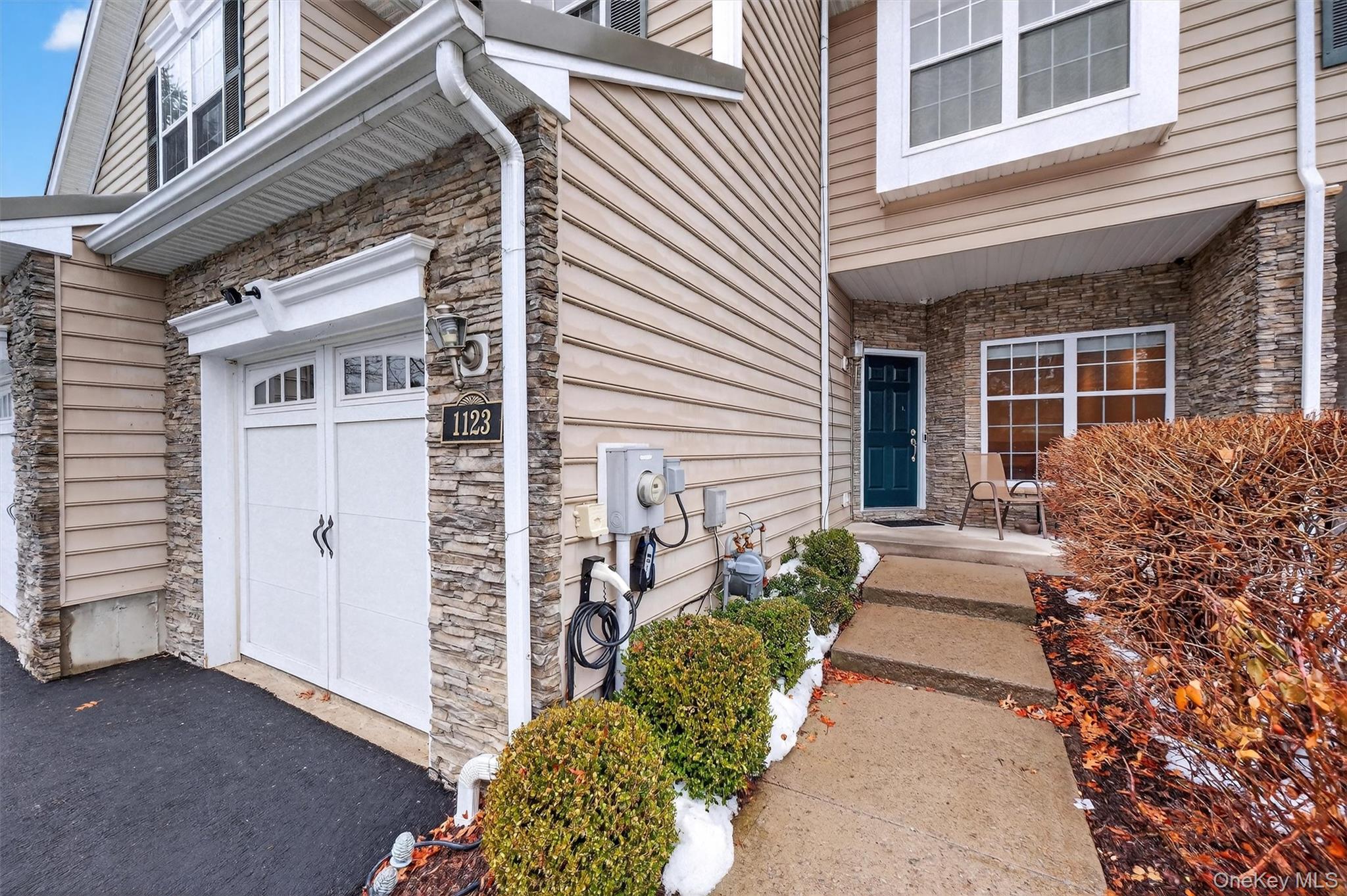 1123 Cold Spring Road