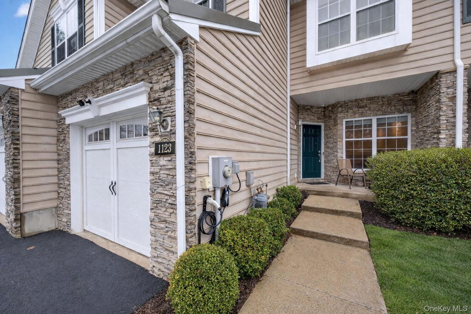 1123 Cold Spring Road