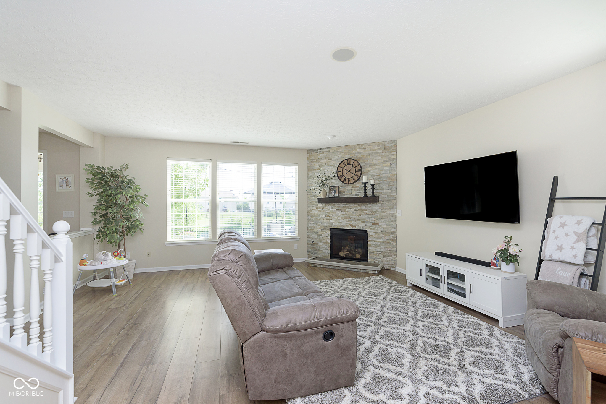 11085 Ellsworth Lane