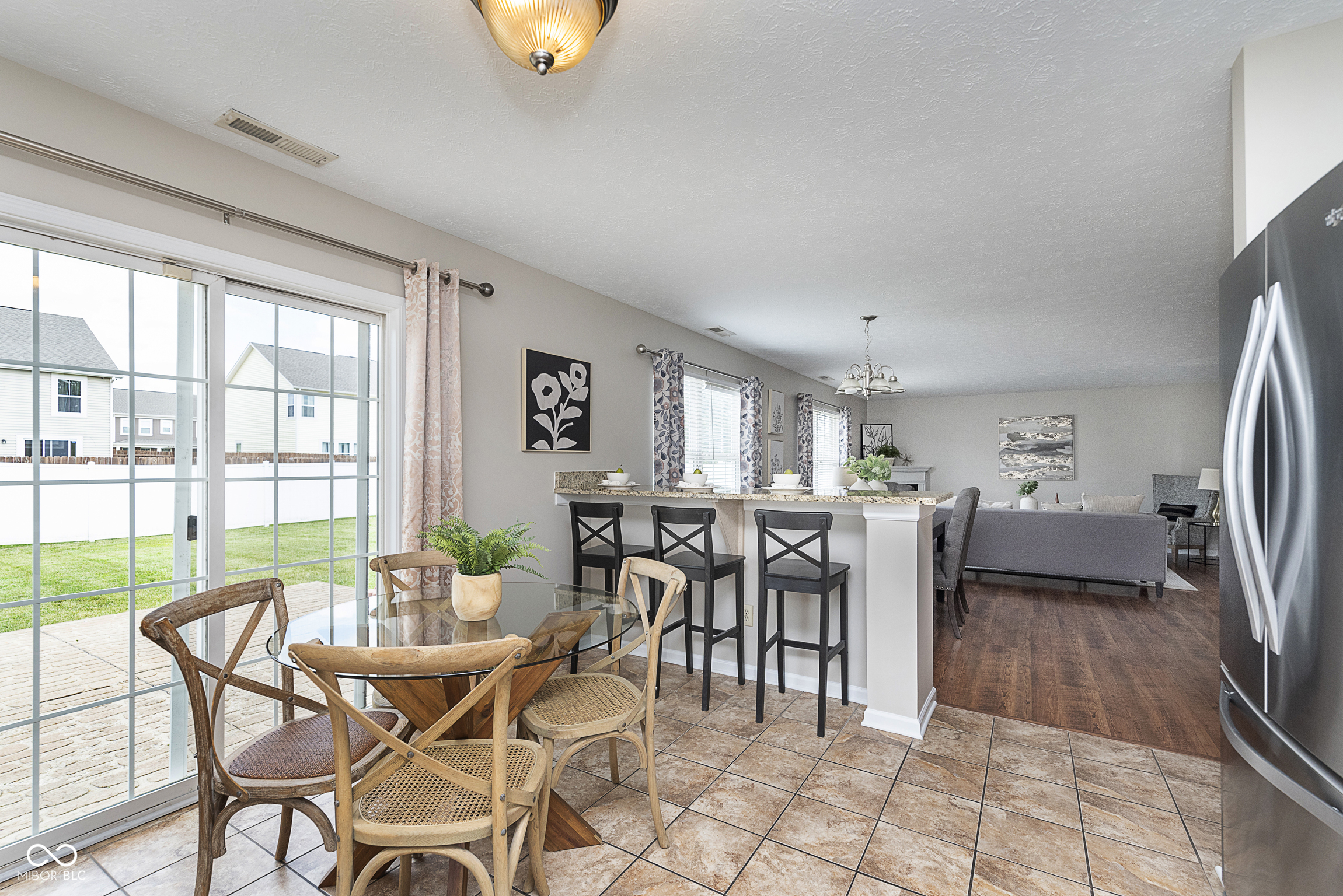 2498 Bluewood Way