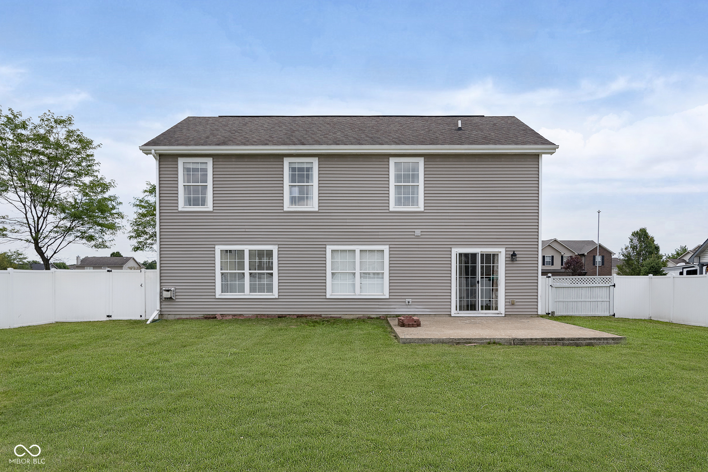 2498 Bluewood Way