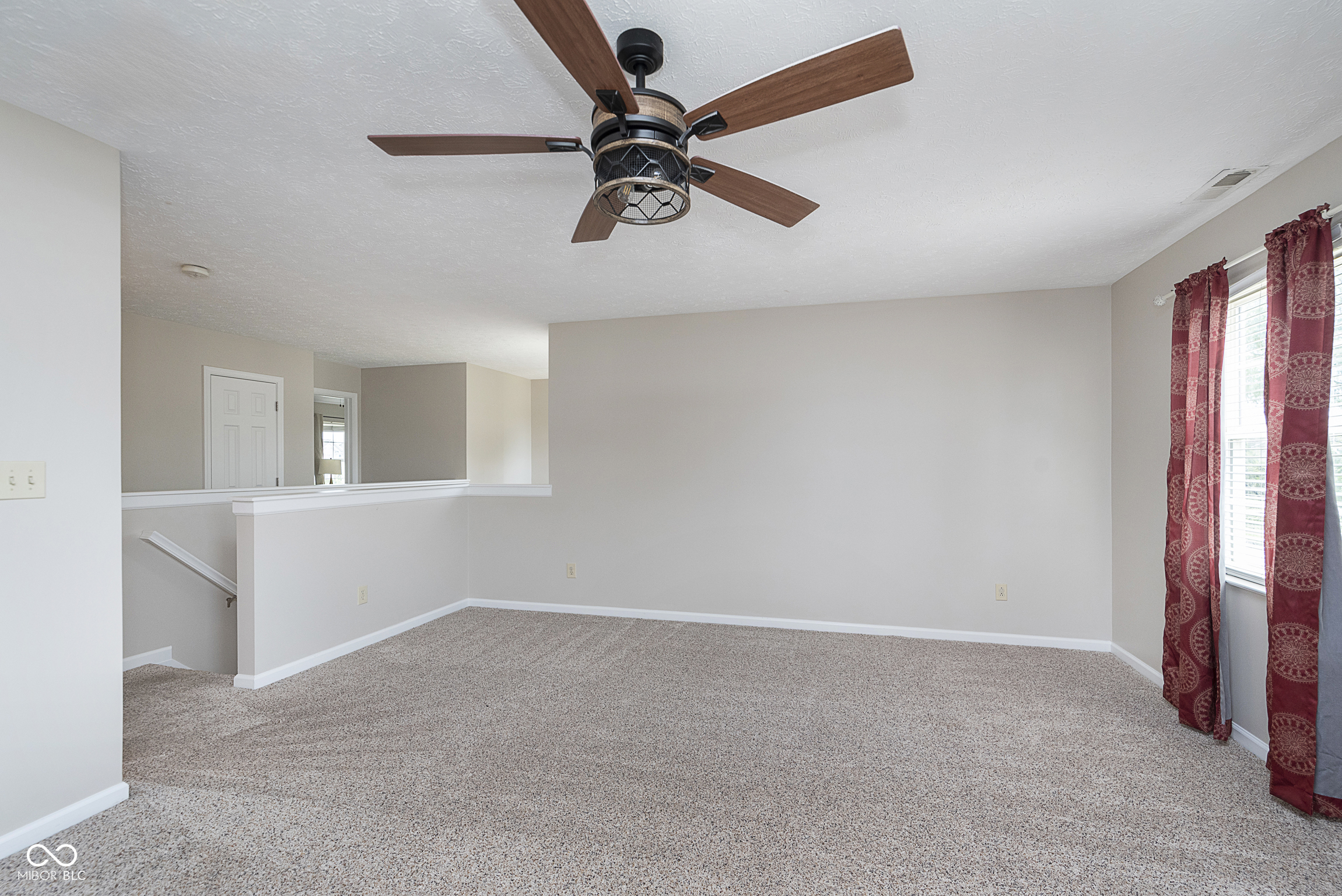 2498 Bluewood Way