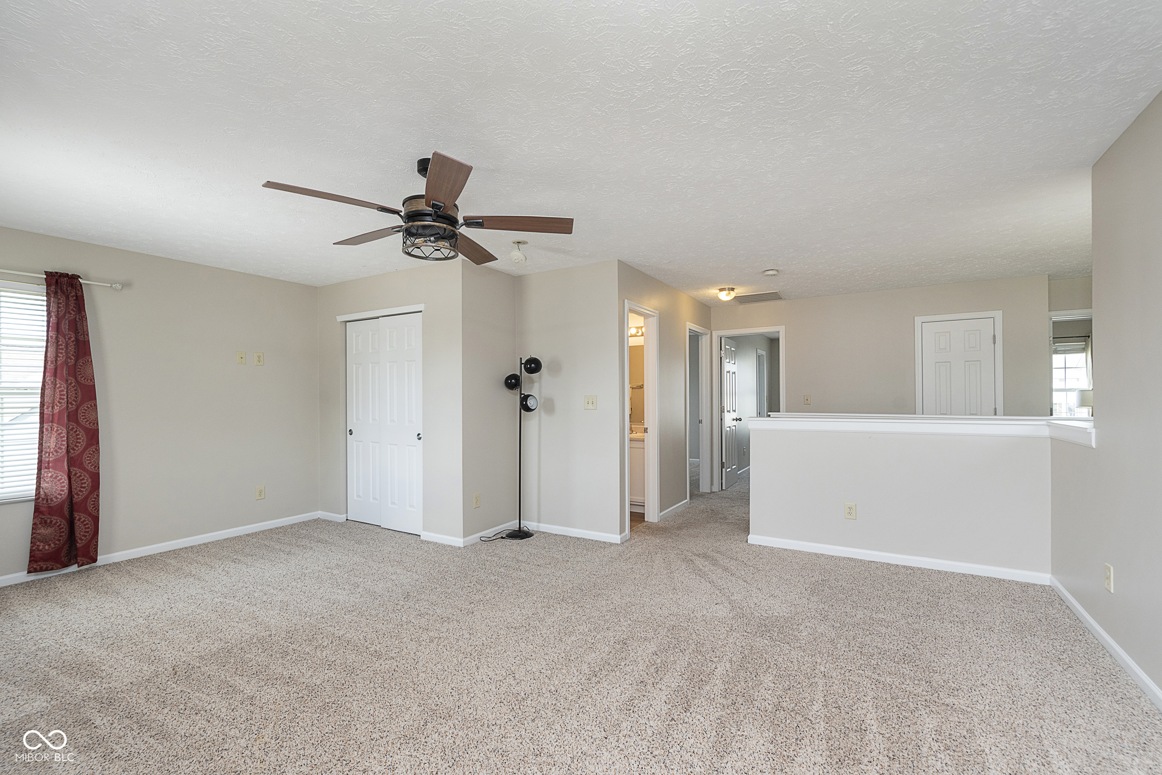 2498 Bluewood Way