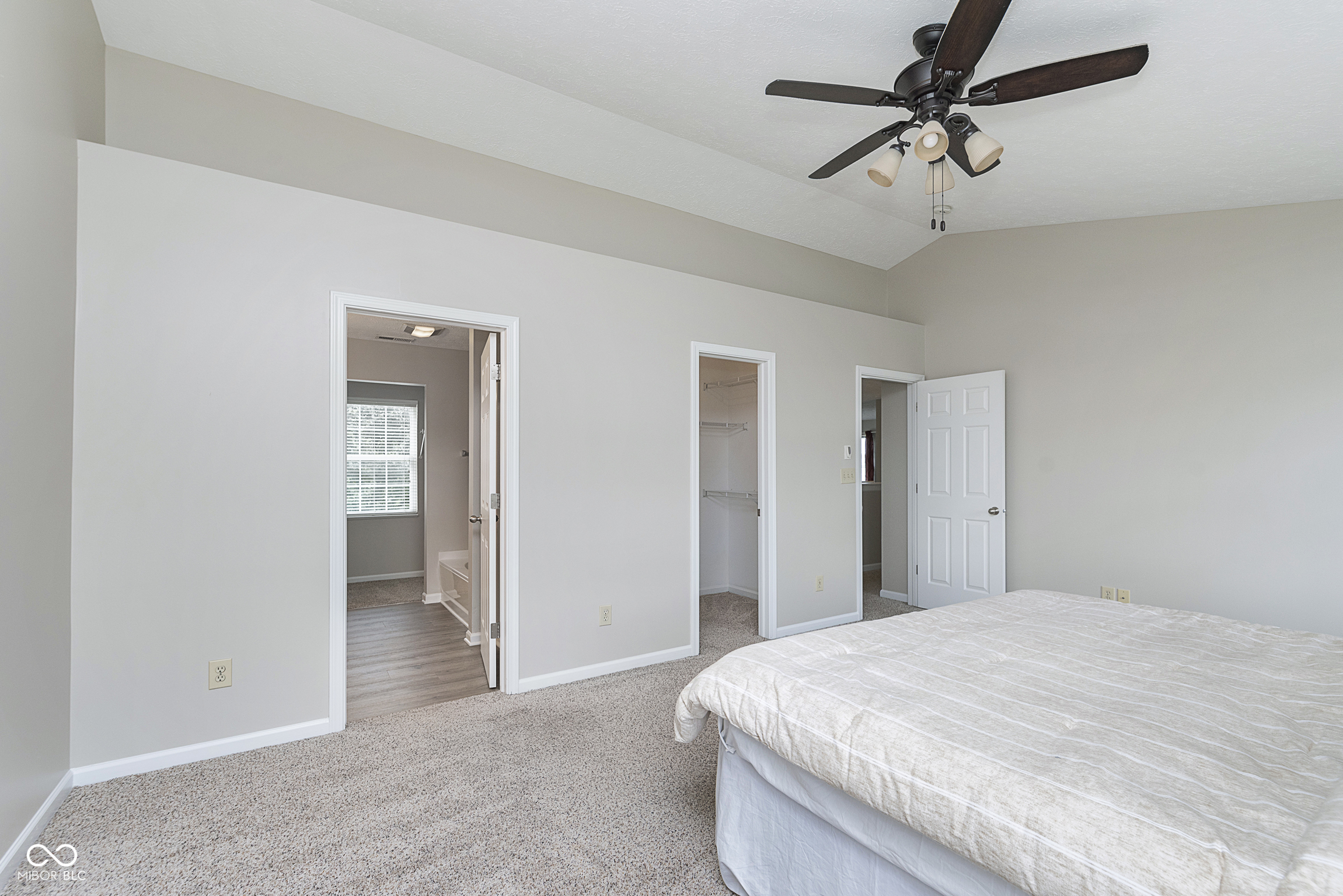 2498 Bluewood Way
