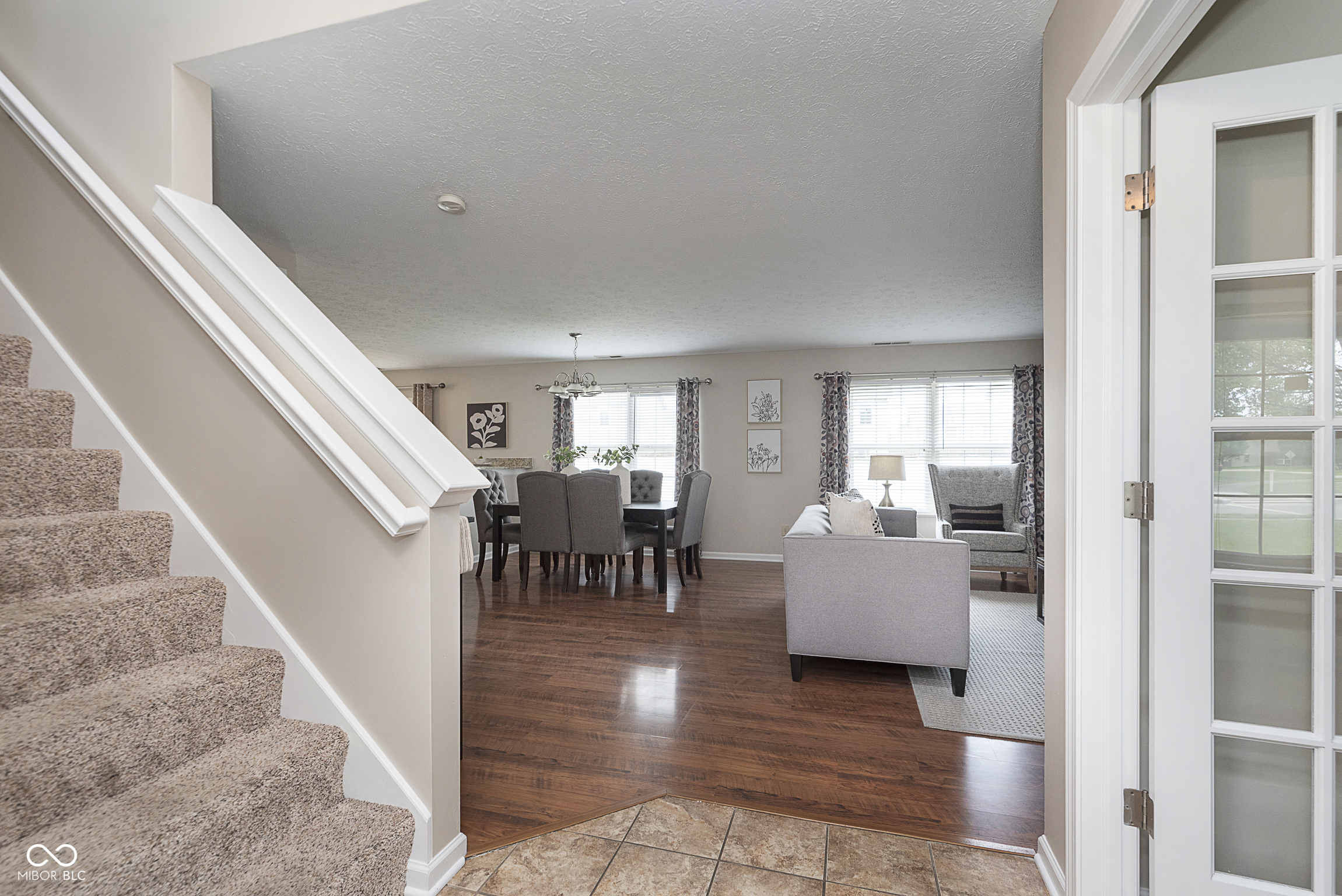 2498 Bluewood Way