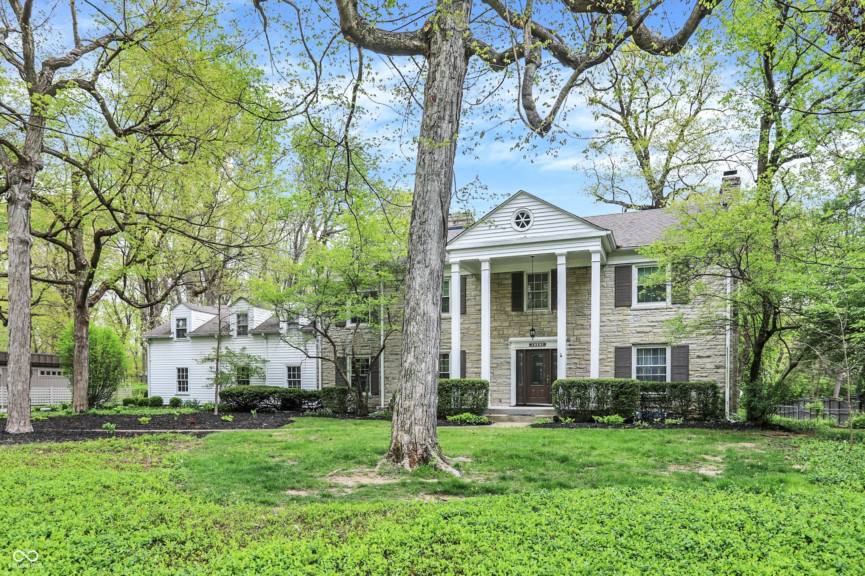8383 N Illinois Street