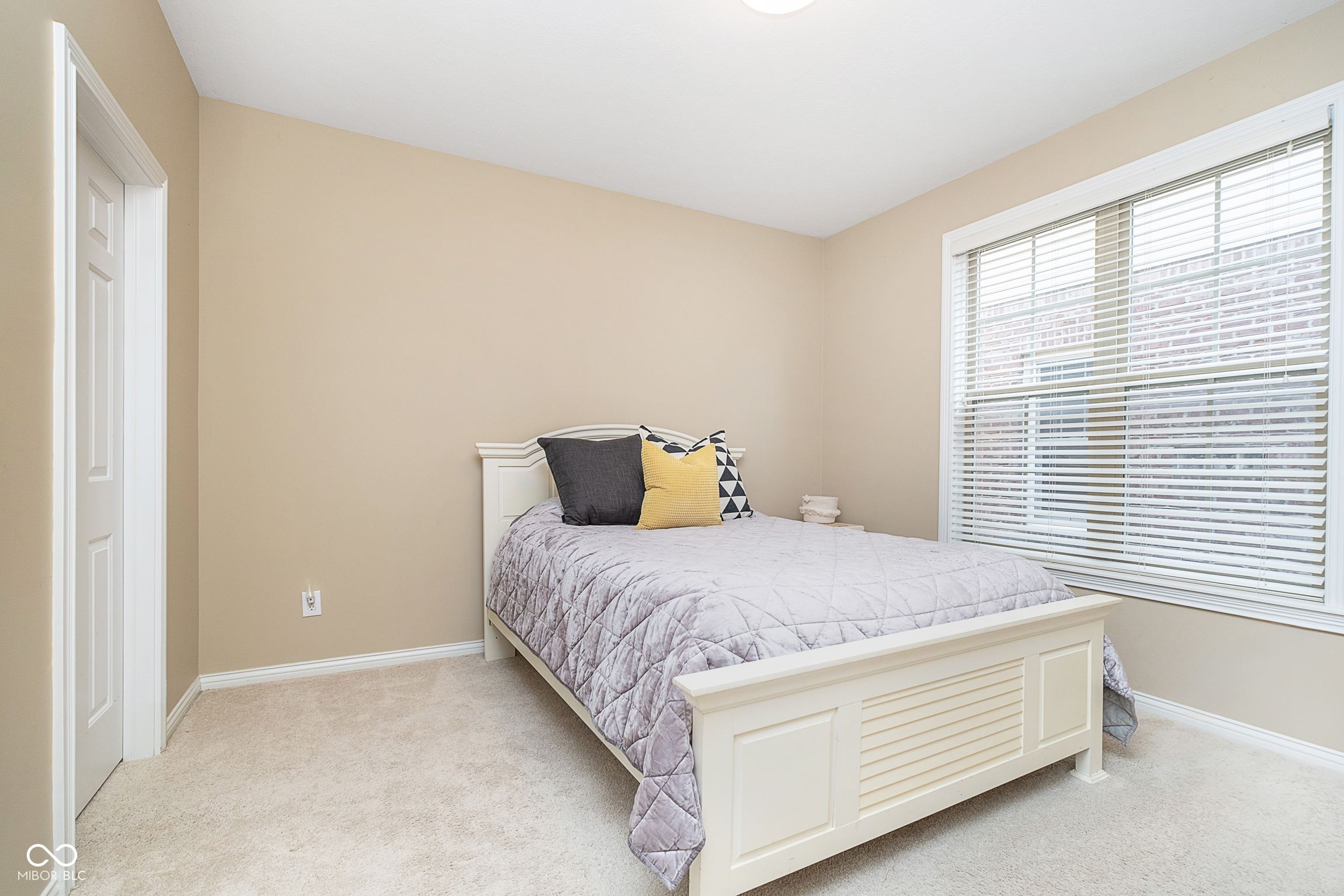13595 Ashbury Drive