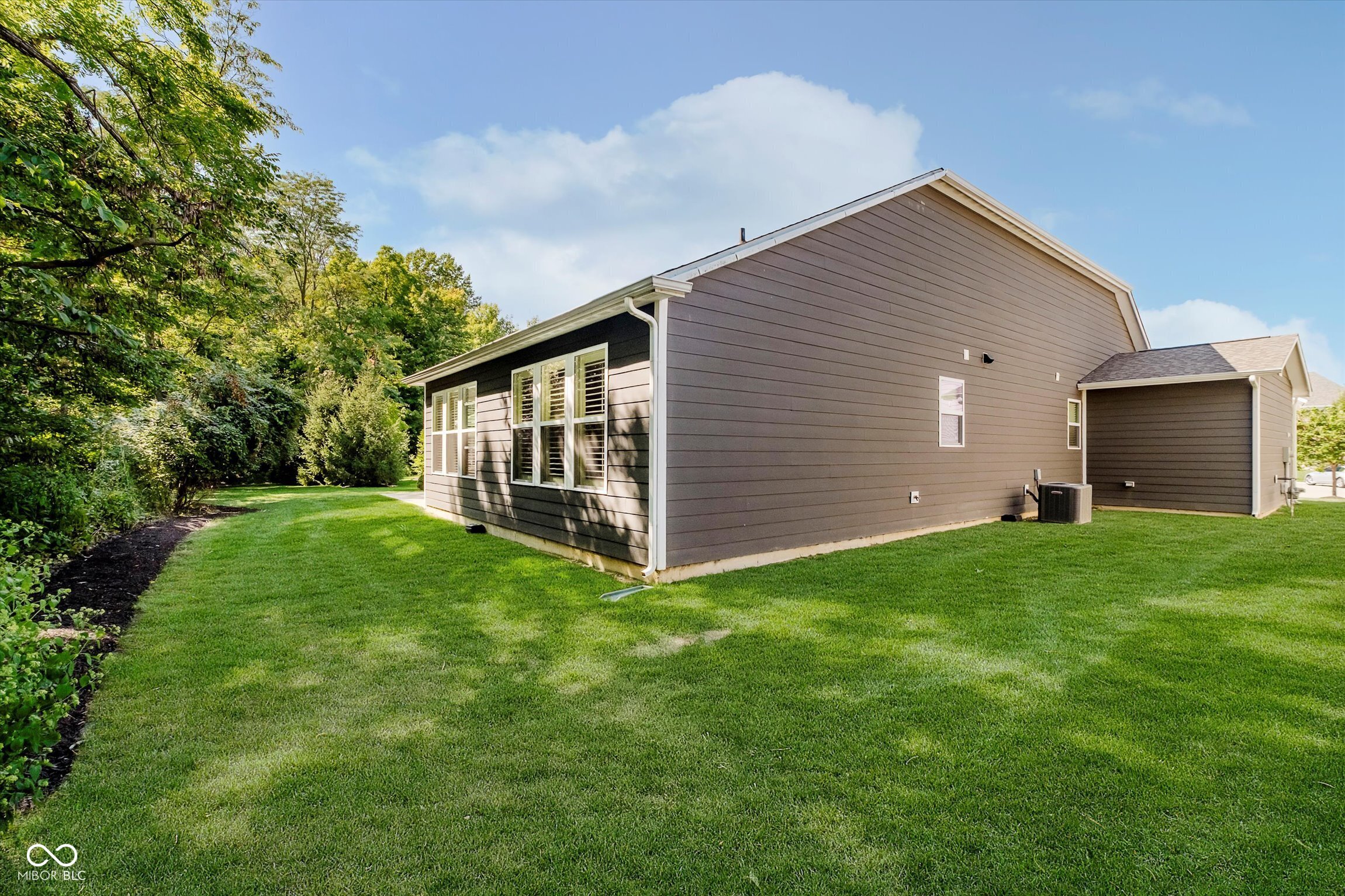9587 Summerton Drive