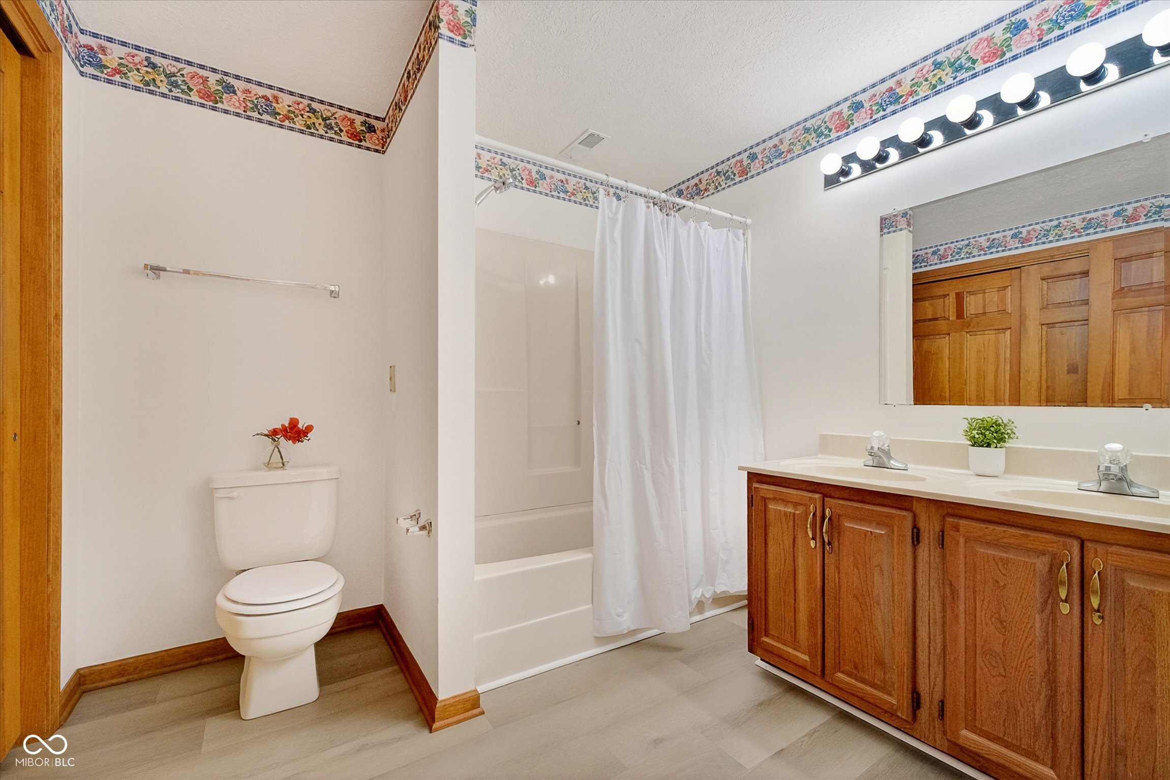 1402 Prairie Creek Court