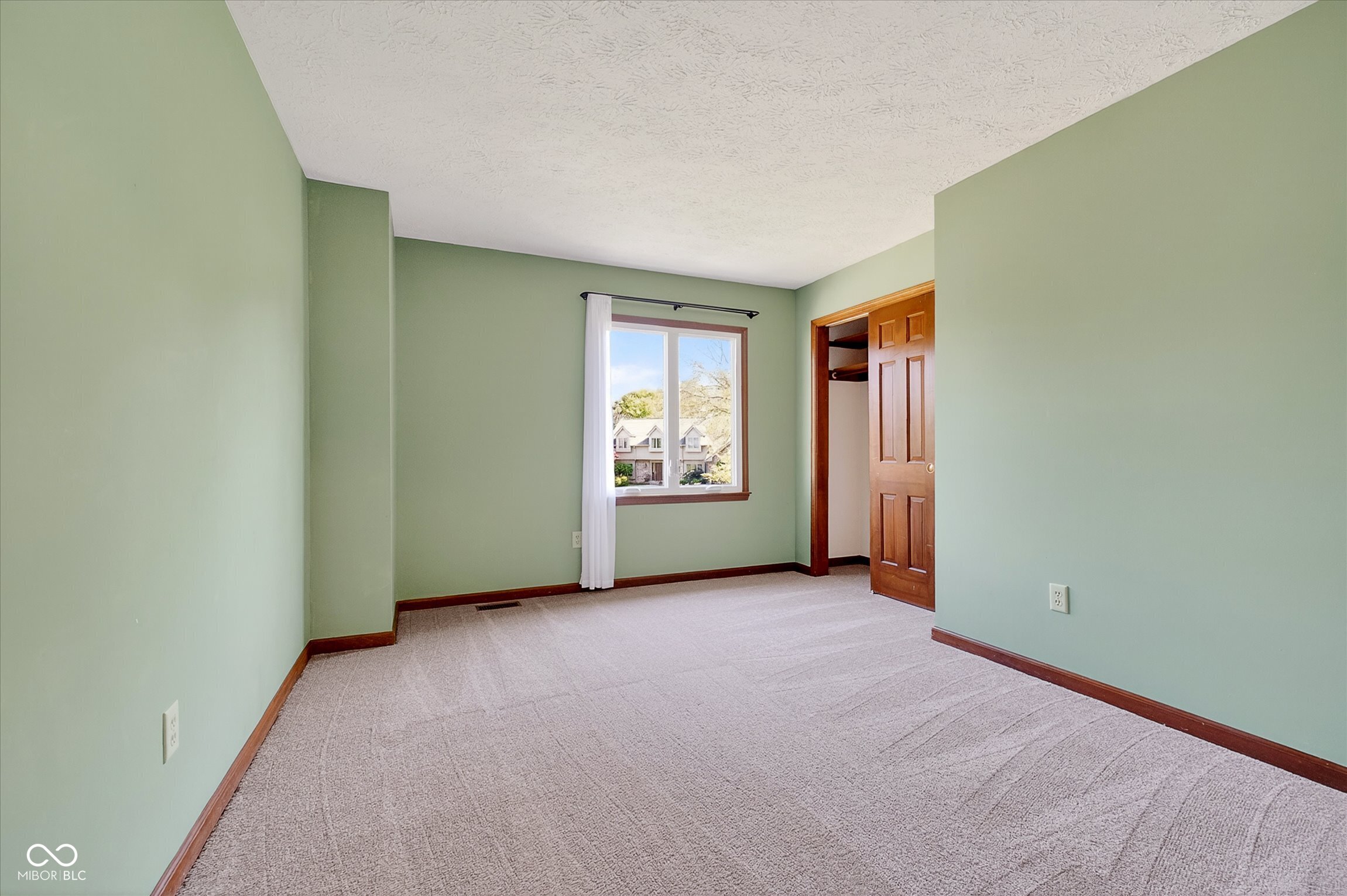 1402 Prairie Creek Court