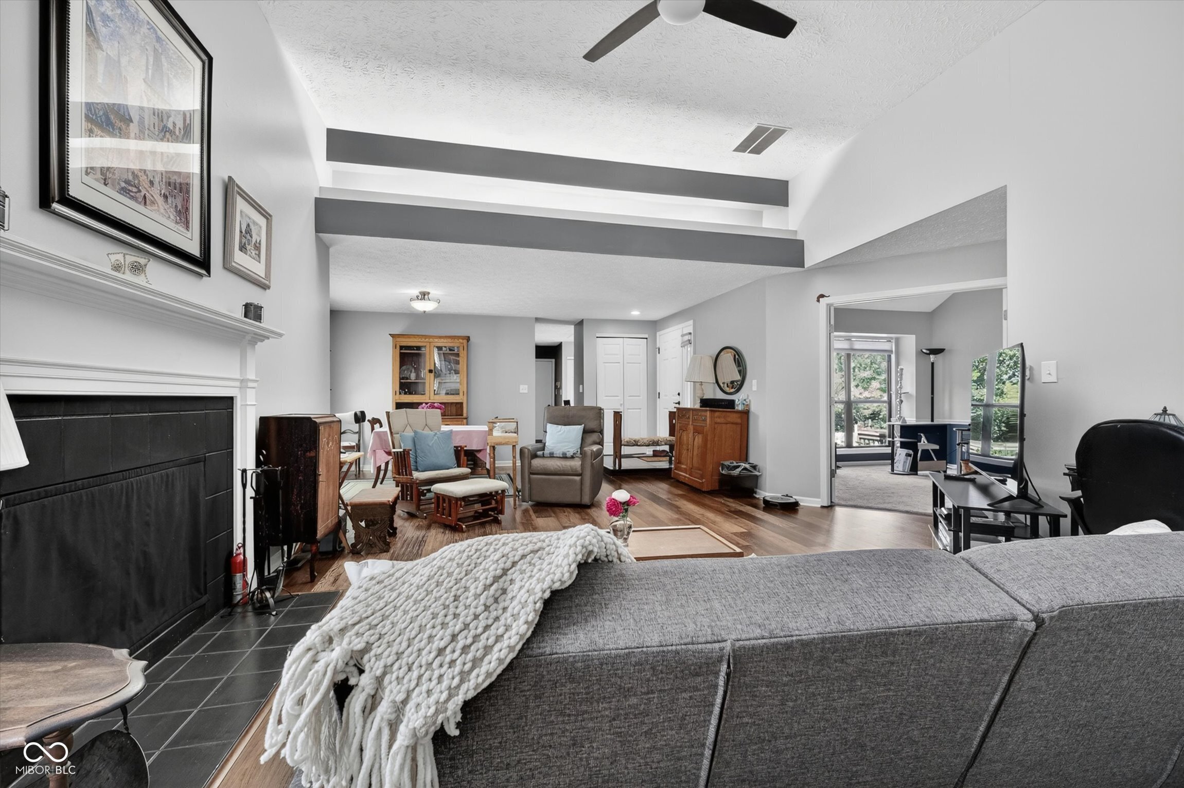 4937 Windridge Drive Unit: 8