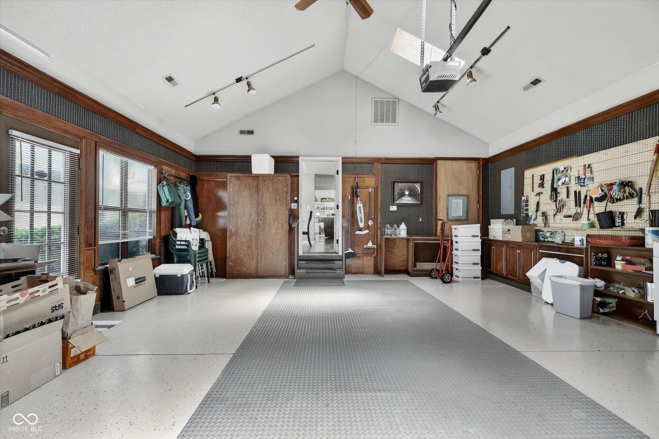 4937 Windridge Drive Unit: 8