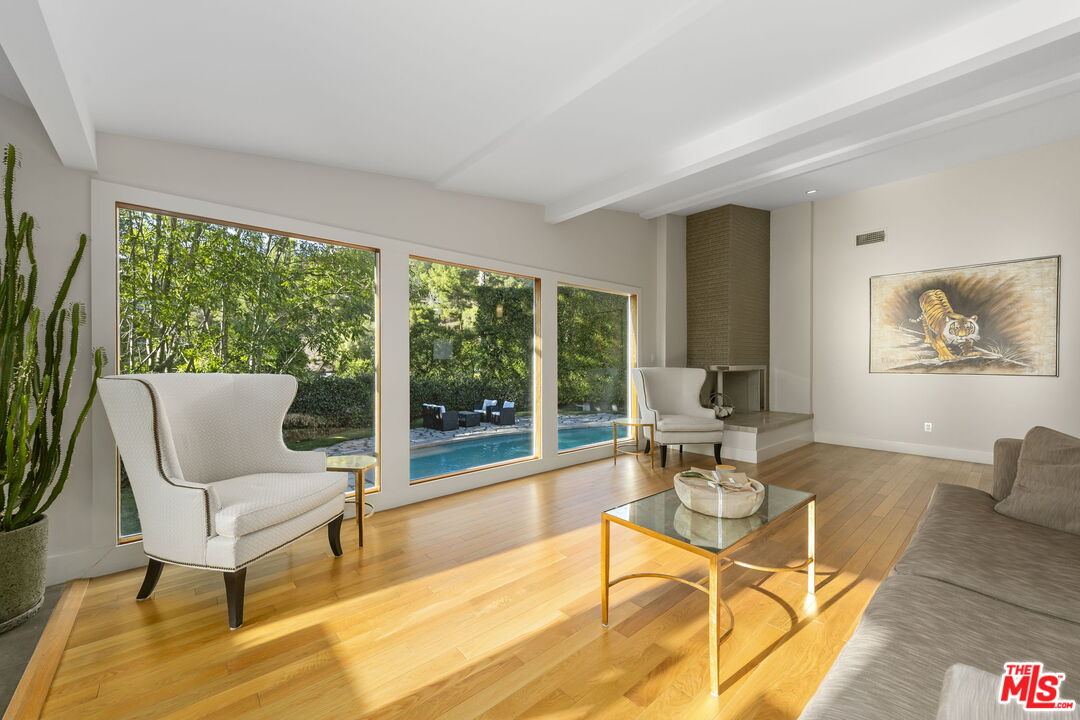 2601 Nichols Canyon Rd